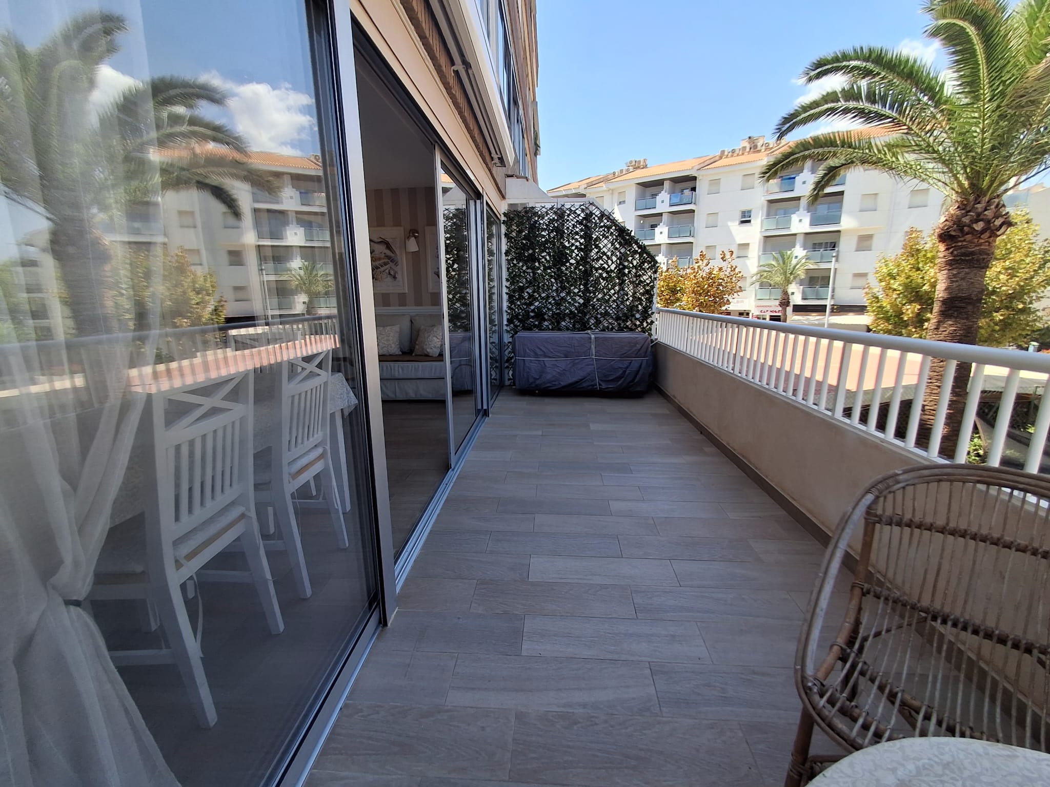 En alquiler! L´Albir. Fantástico apartamento con amplia terraza y vistas al mar!!!