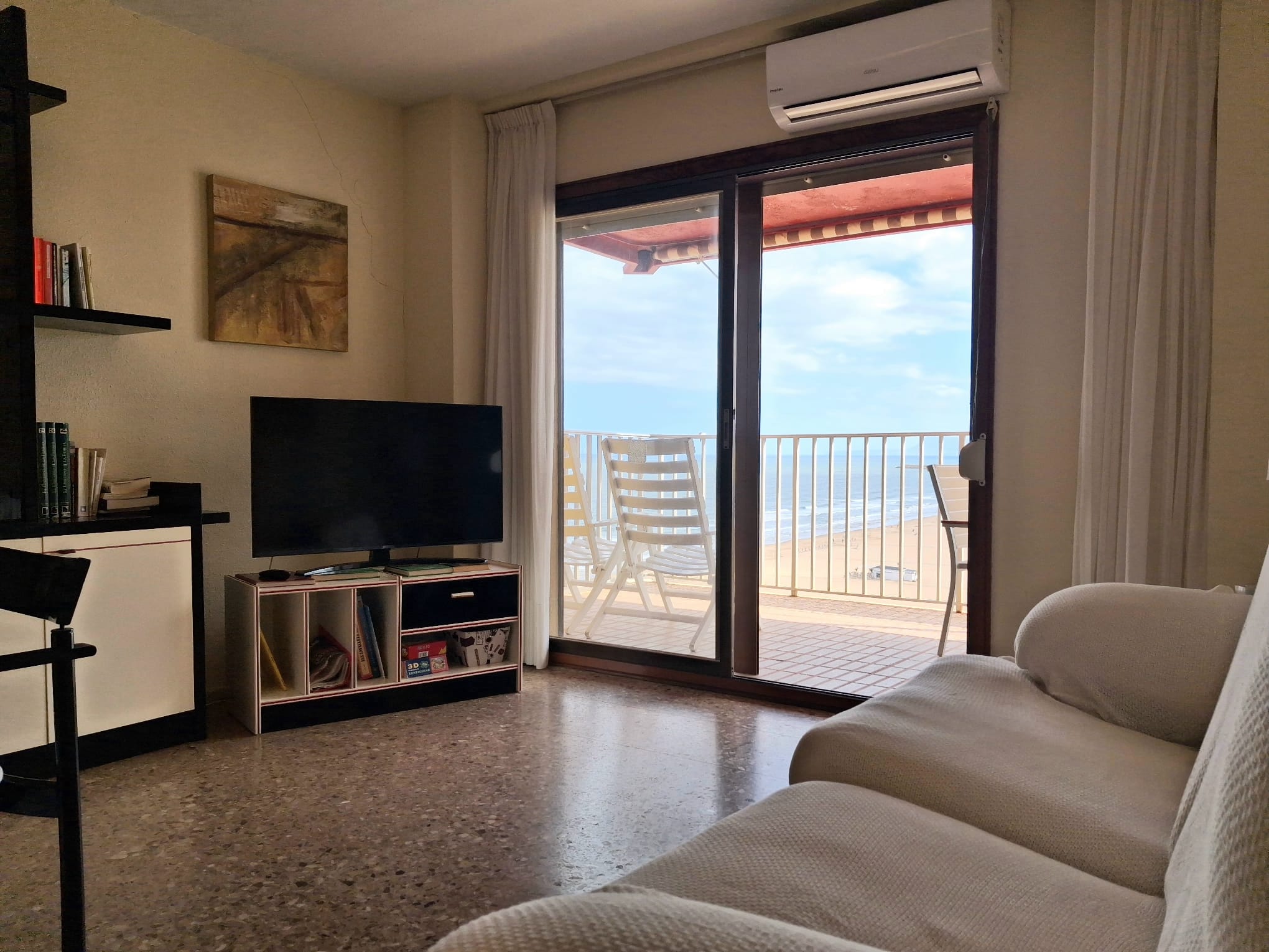 Apartamento en primera línea de playa en GANDIA_València, con plaza de garaje!