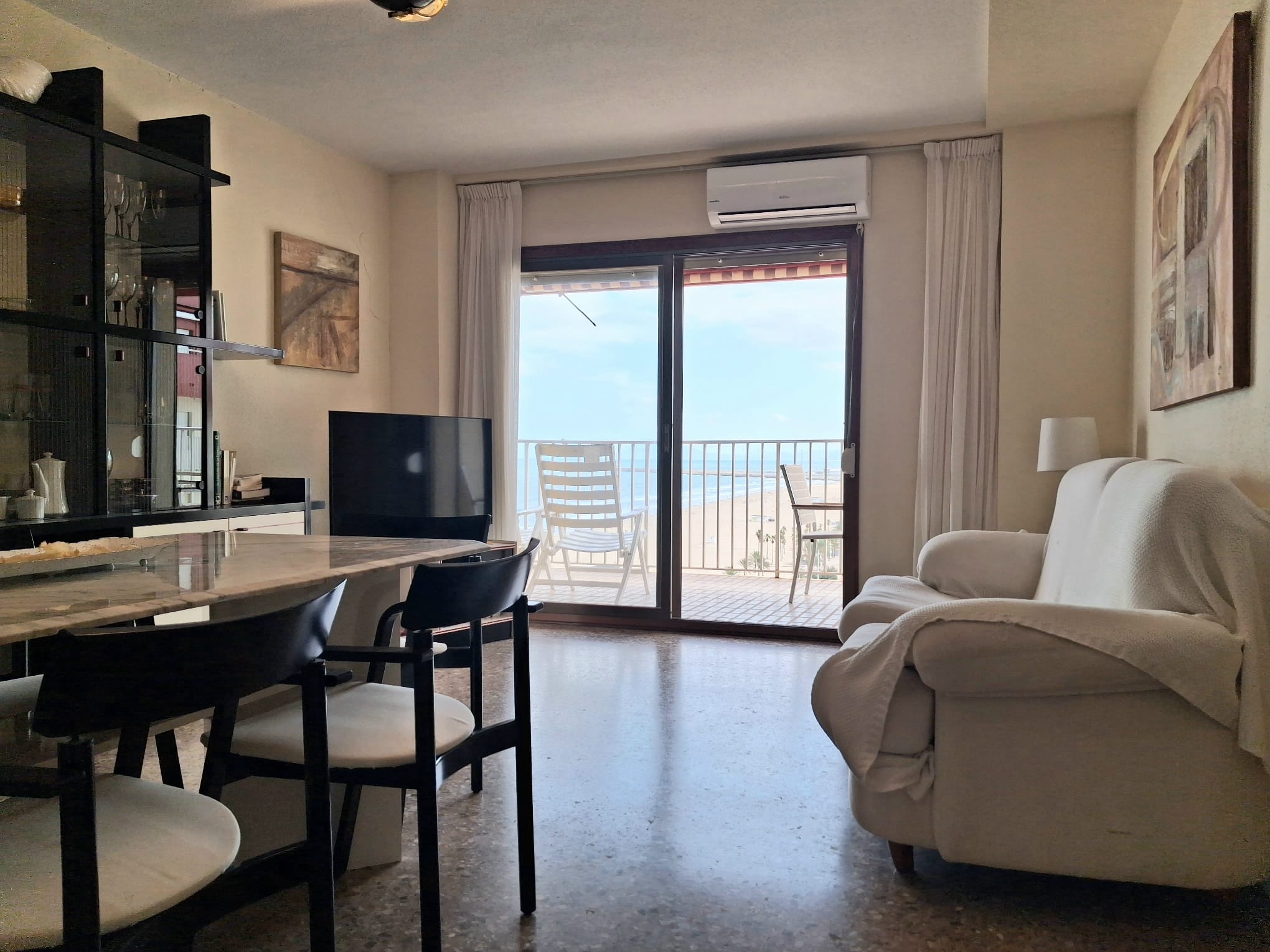 Apartamento en primera línea de playa en GANDIA_València, con plaza de garaje!