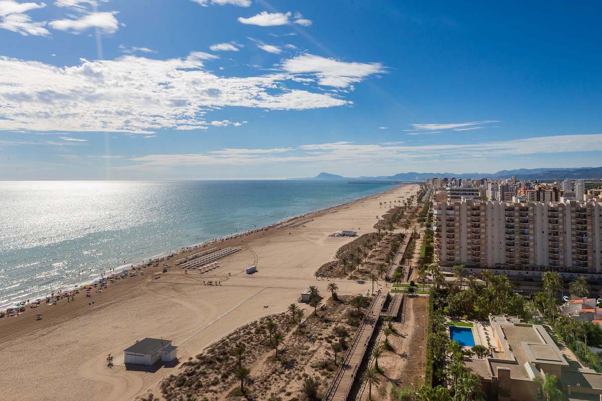 Apartamento en primera línea de playa en GANDIA_València, con plaza de garaje!