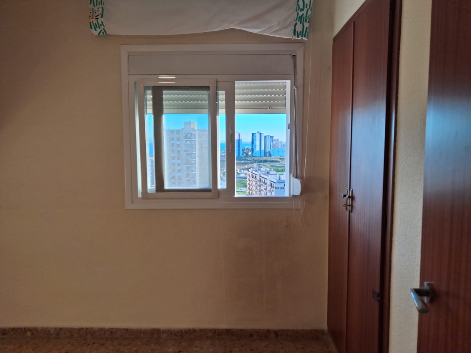  Amplio apartamento en primera línea de playa con plaza de garaje! El Puig de Santa María (Valencia)
