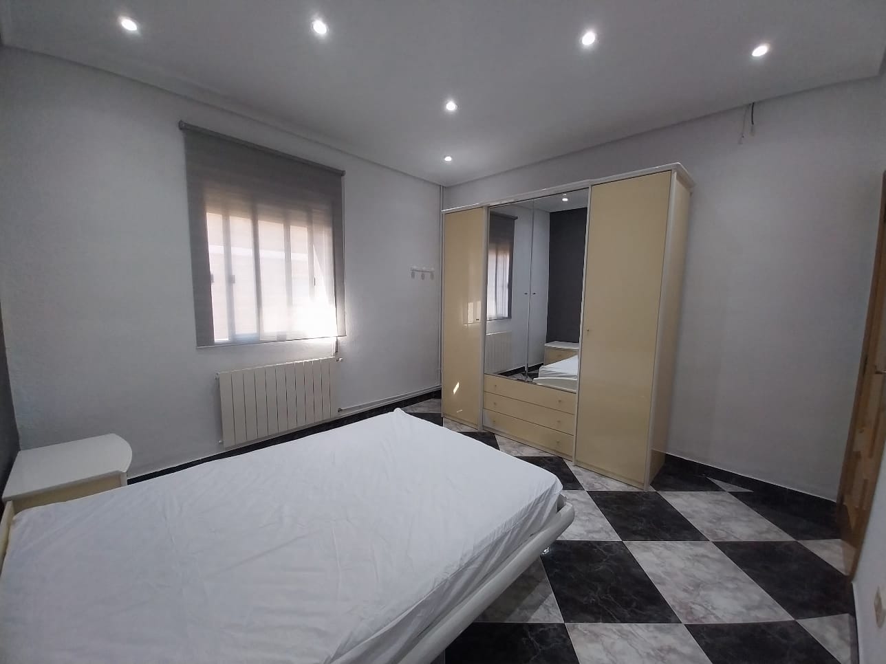 Fantástica vivienda con amplia terraza en Meliana (Valéncia).