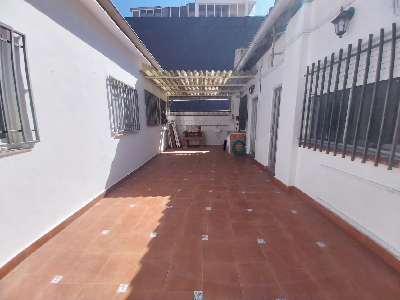 Fantástica vivienda con amplia terraza en Meliana (Valéncia).