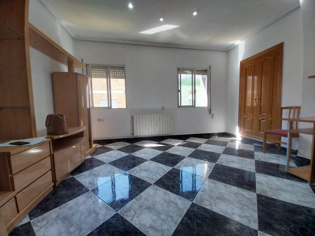 Fantástica vivienda con amplia terraza en Meliana (Valéncia).