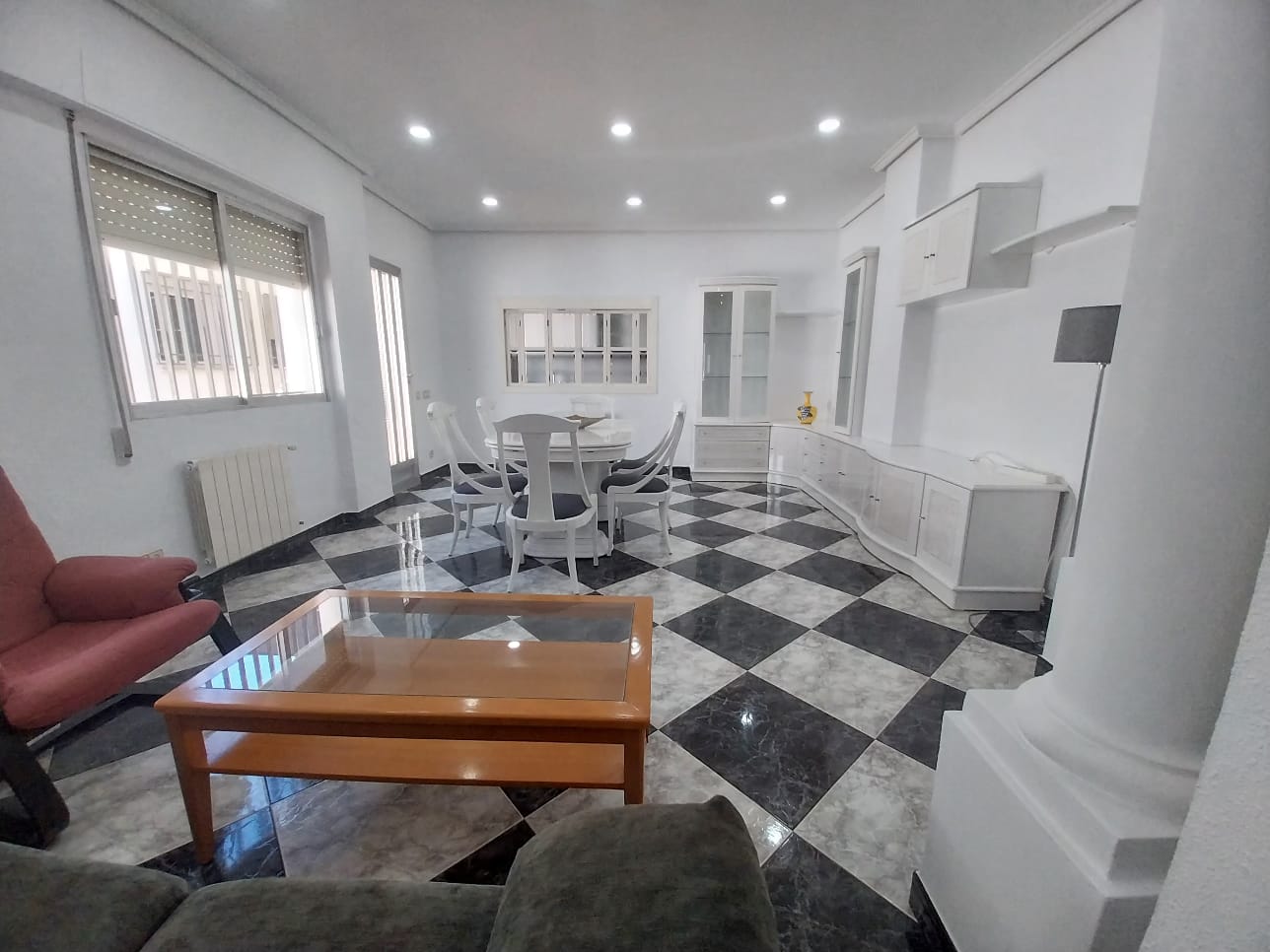 Fantástica vivienda con amplia terraza en Meliana (Valéncia).