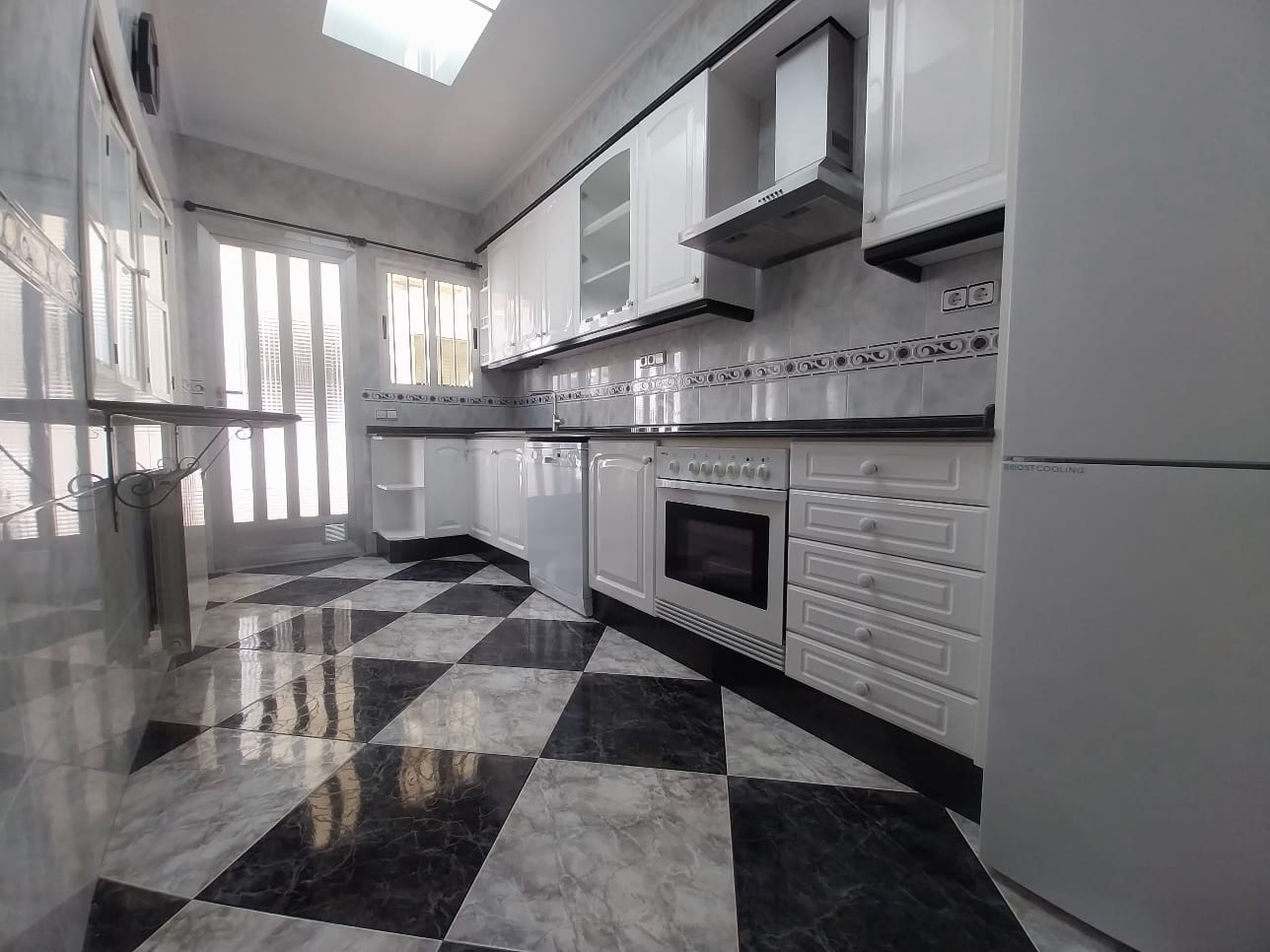 Fantástica vivienda con amplia terraza en Meliana (Valéncia).