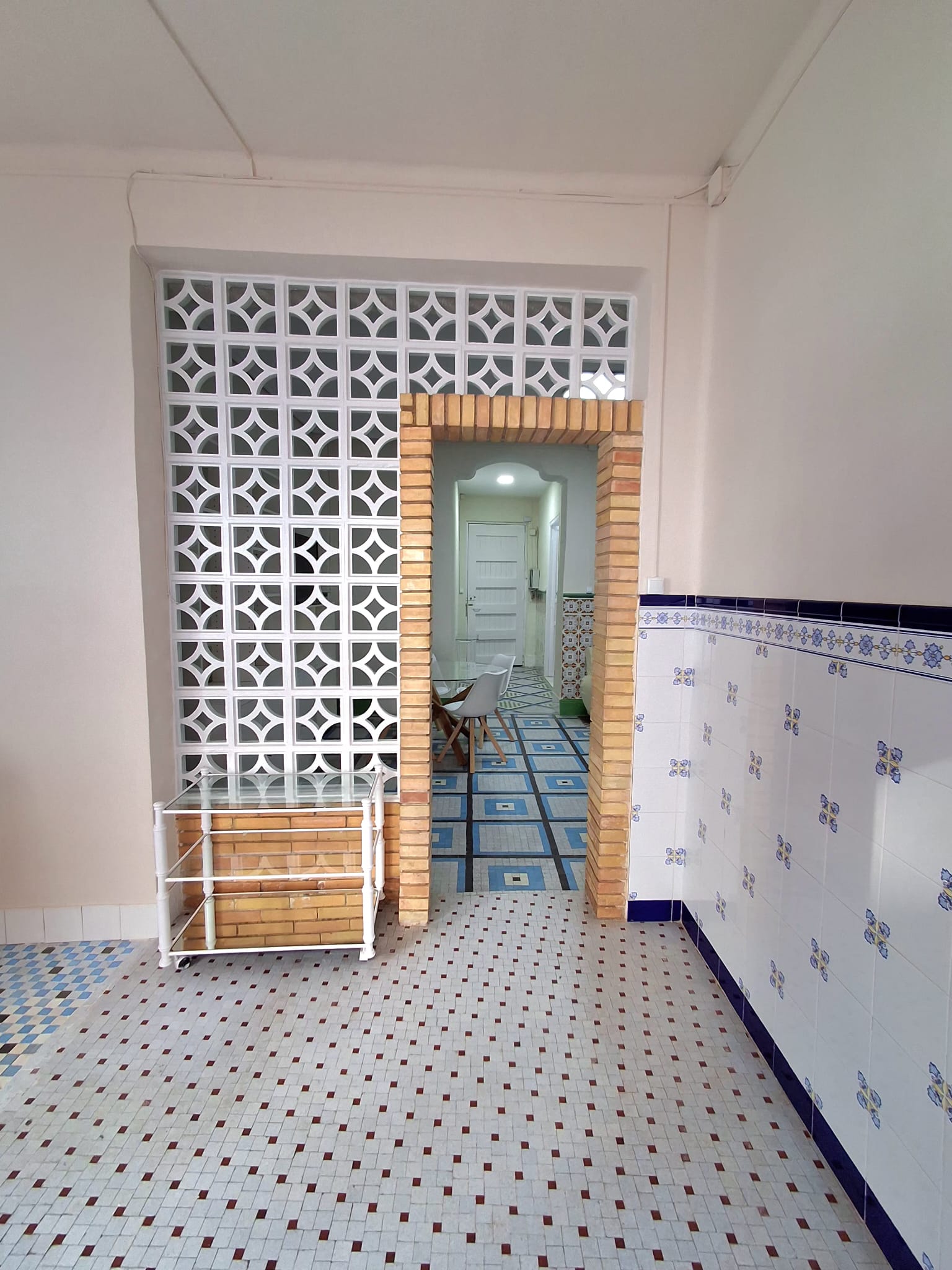 Bonita casa céntrica en Meliana a estrenar, con dos terrazas!!!