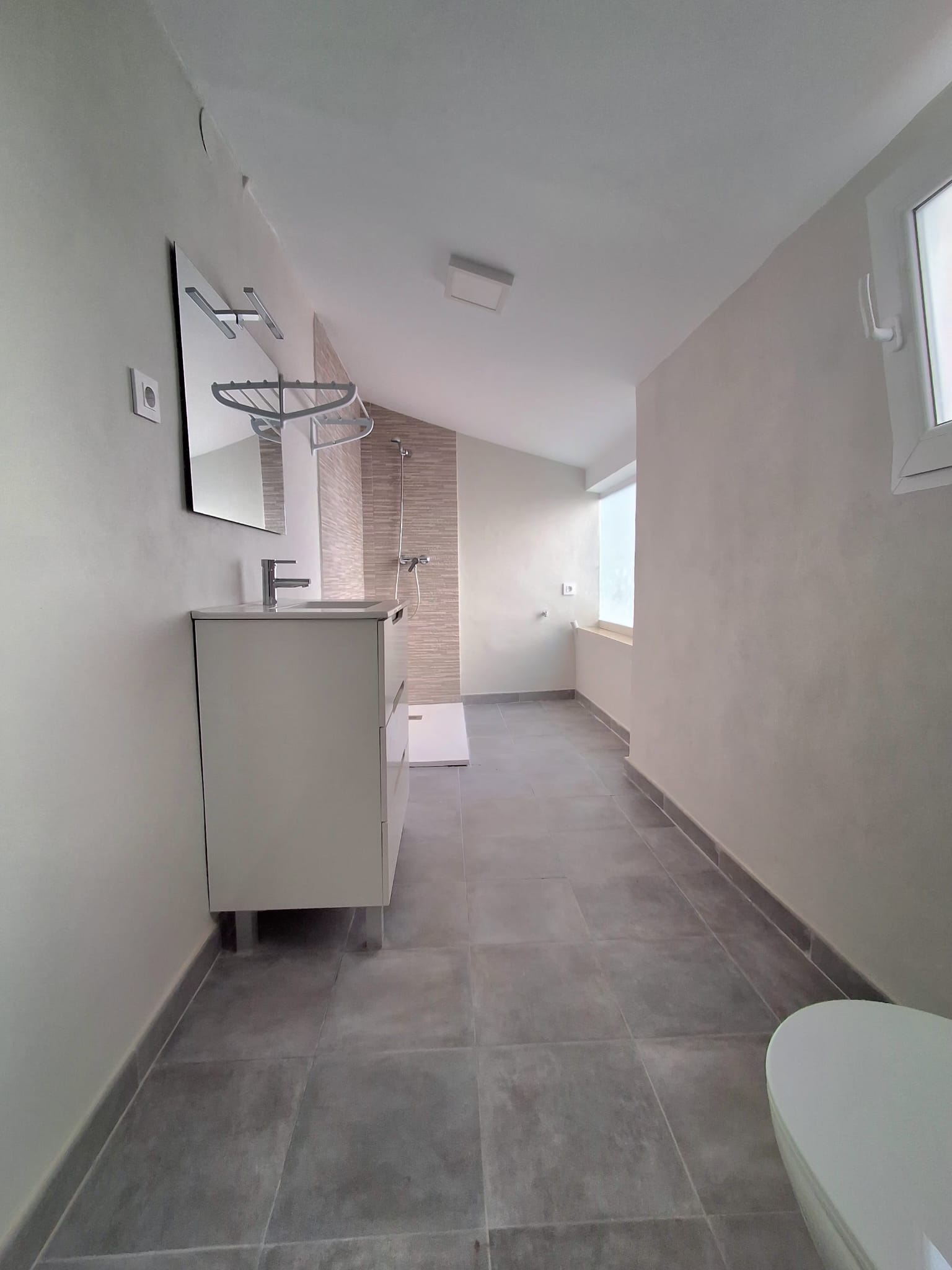 Bonita casa céntrica en Meliana a estrenar, con dos terrazas!!!