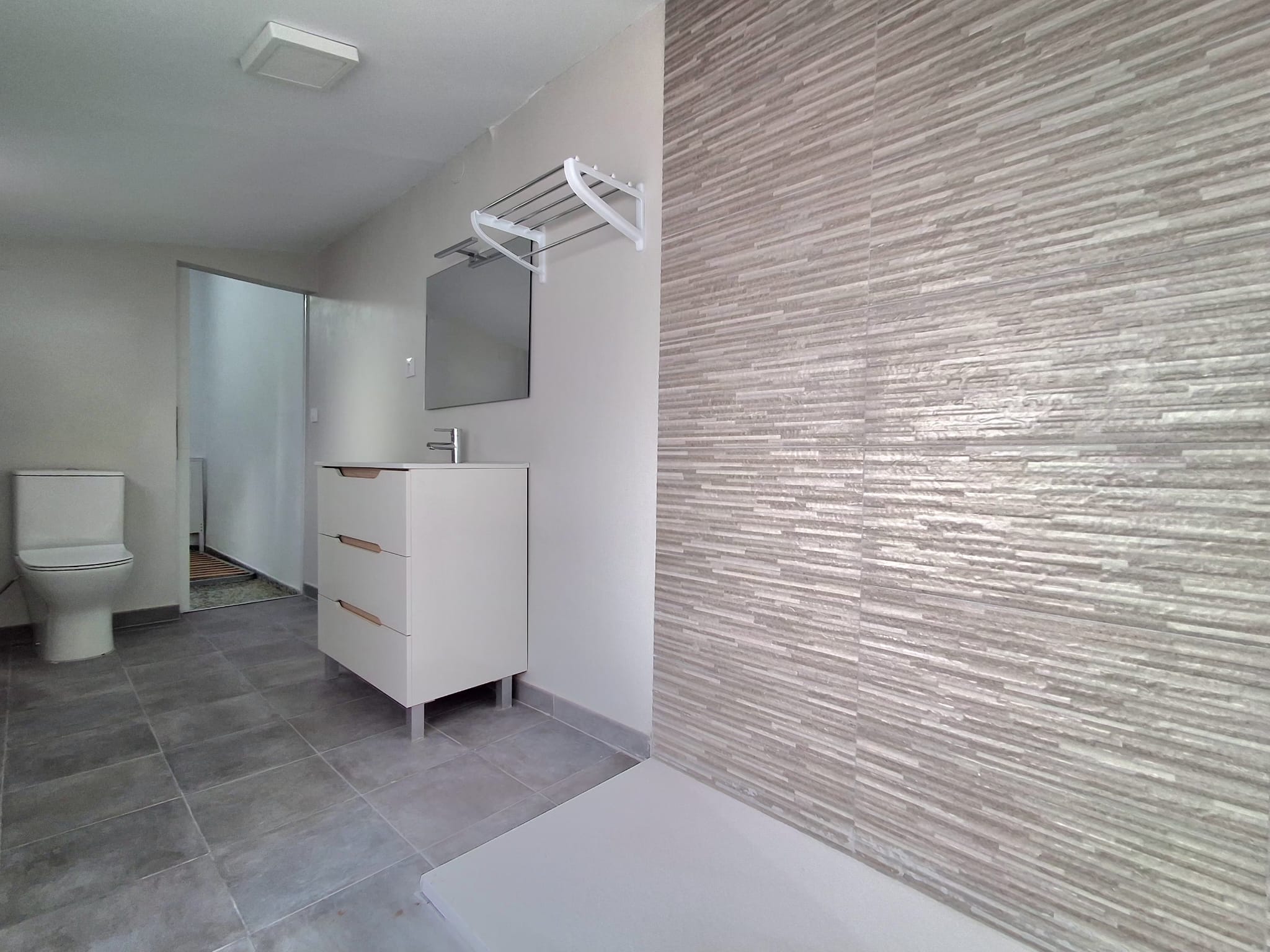 Bonita casa céntrica en Meliana a estrenar, con dos terrazas!!!