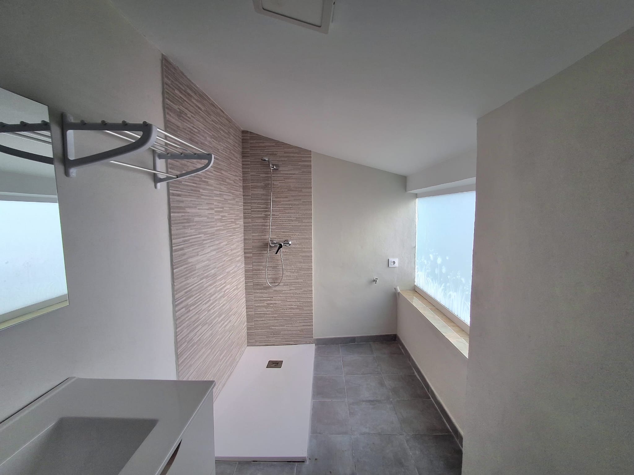 Bonita casa céntrica en Meliana a estrenar, con dos terrazas!!!