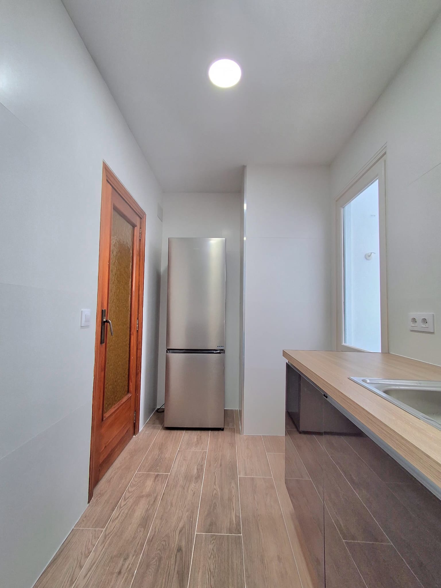 En alquiler! bonita amplia y luminosa vivienda en el barrio de Nazaret, València!