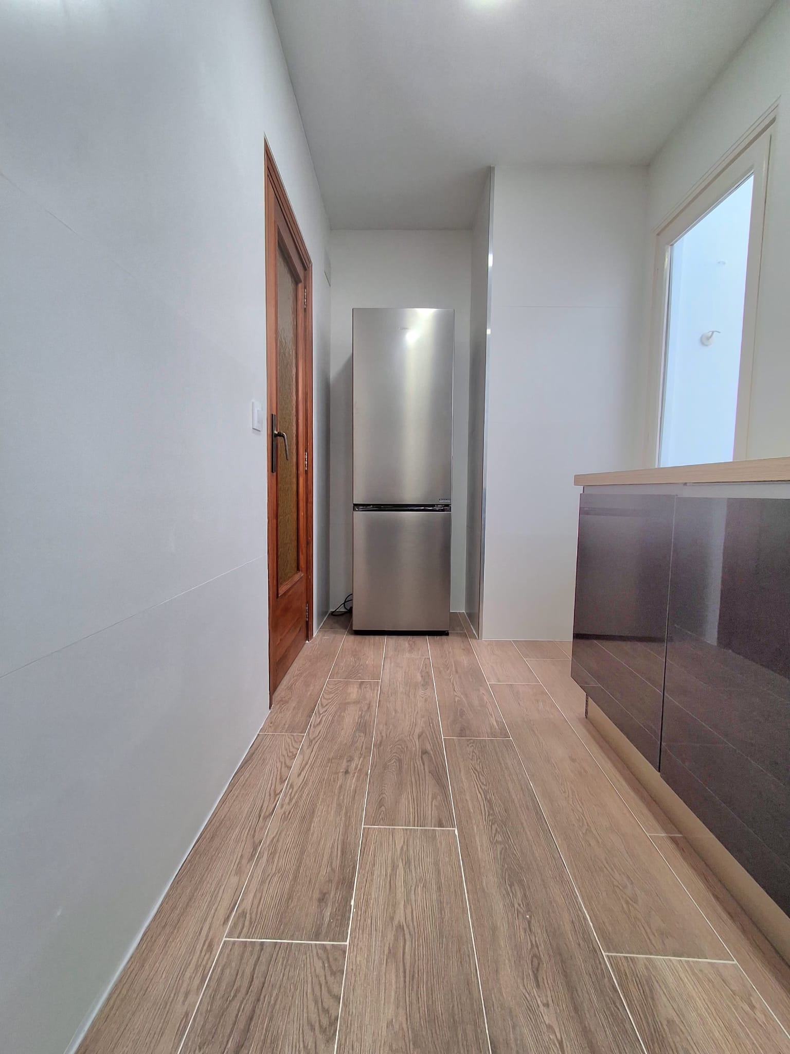 En alquiler! bonita amplia y luminosa vivienda en el barrio de Nazaret, València!