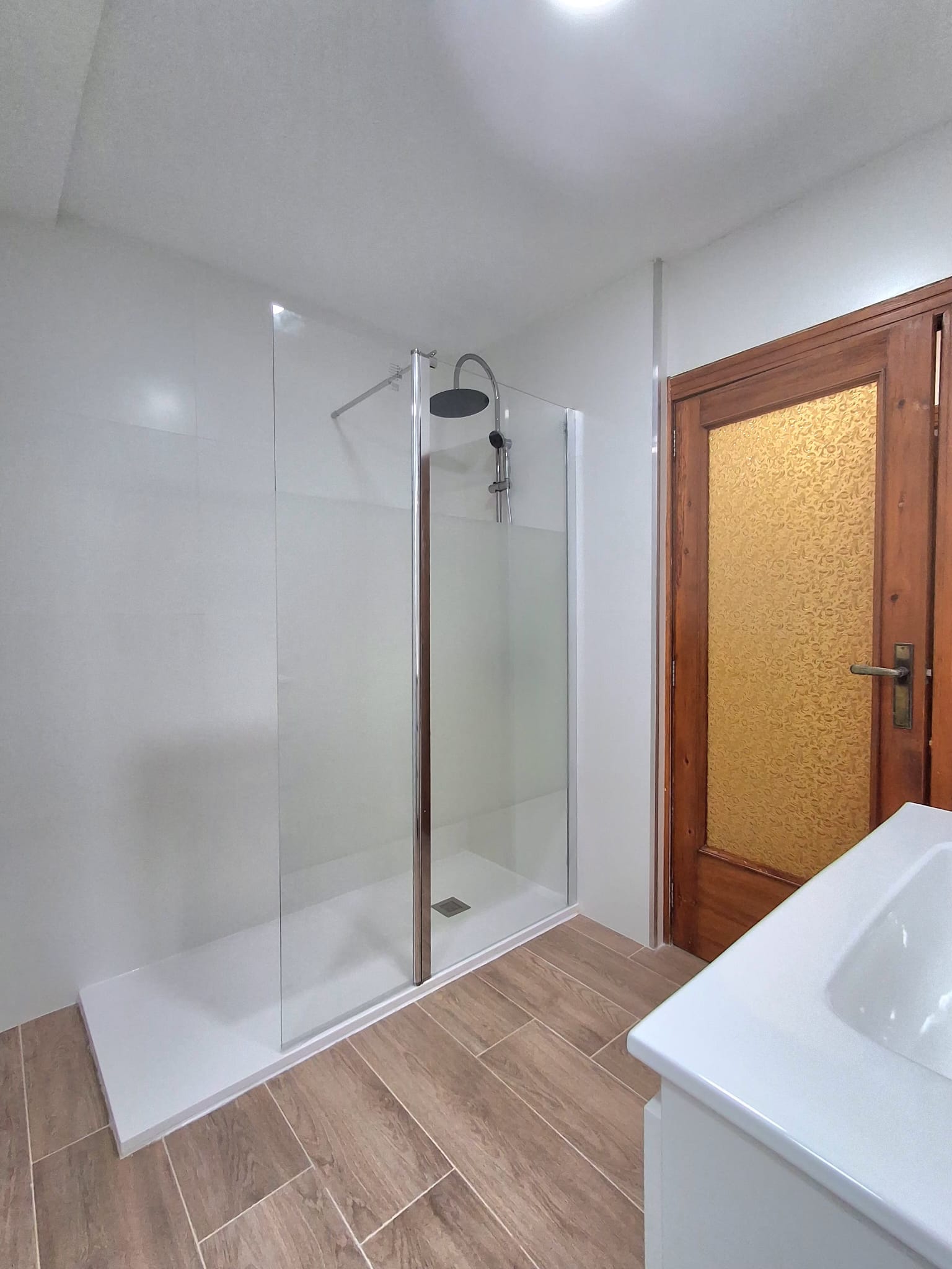 En alquiler! bonita amplia y luminosa vivienda en el barrio de Nazaret, València!