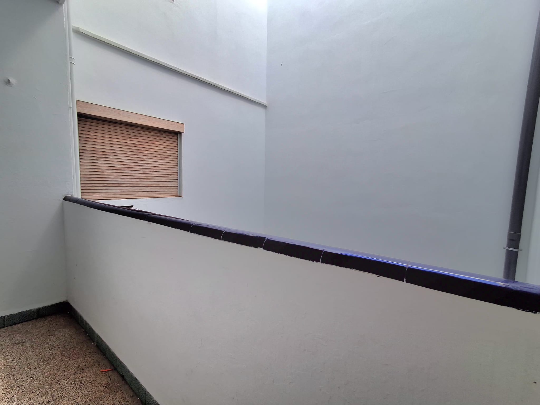 En alquiler! bonita amplia y luminosa vivienda en el barrio de Nazaret, València!