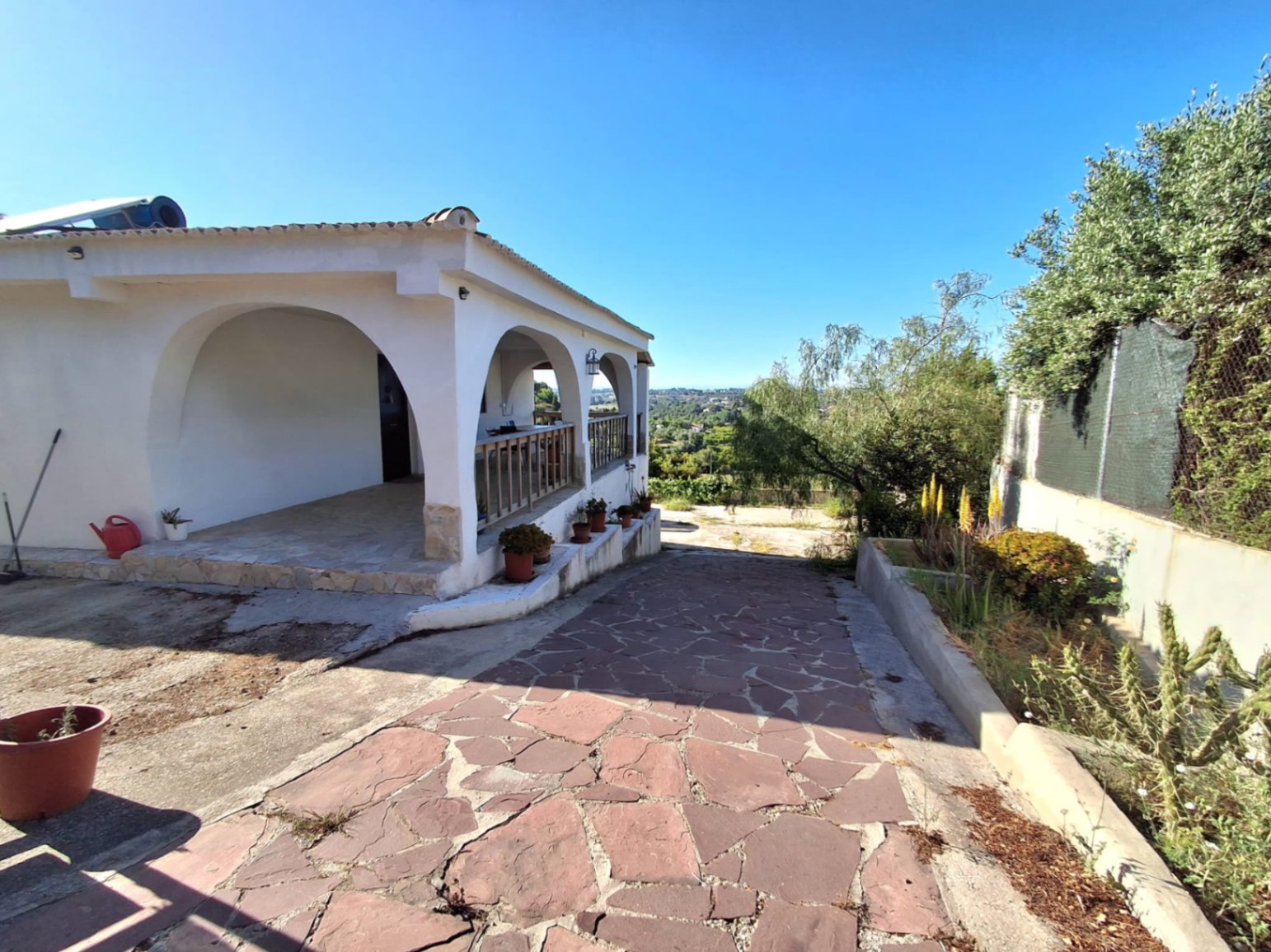 En alquiler, chalet con piscina en Montserrat (València), Urbanización Fuente-Manes.