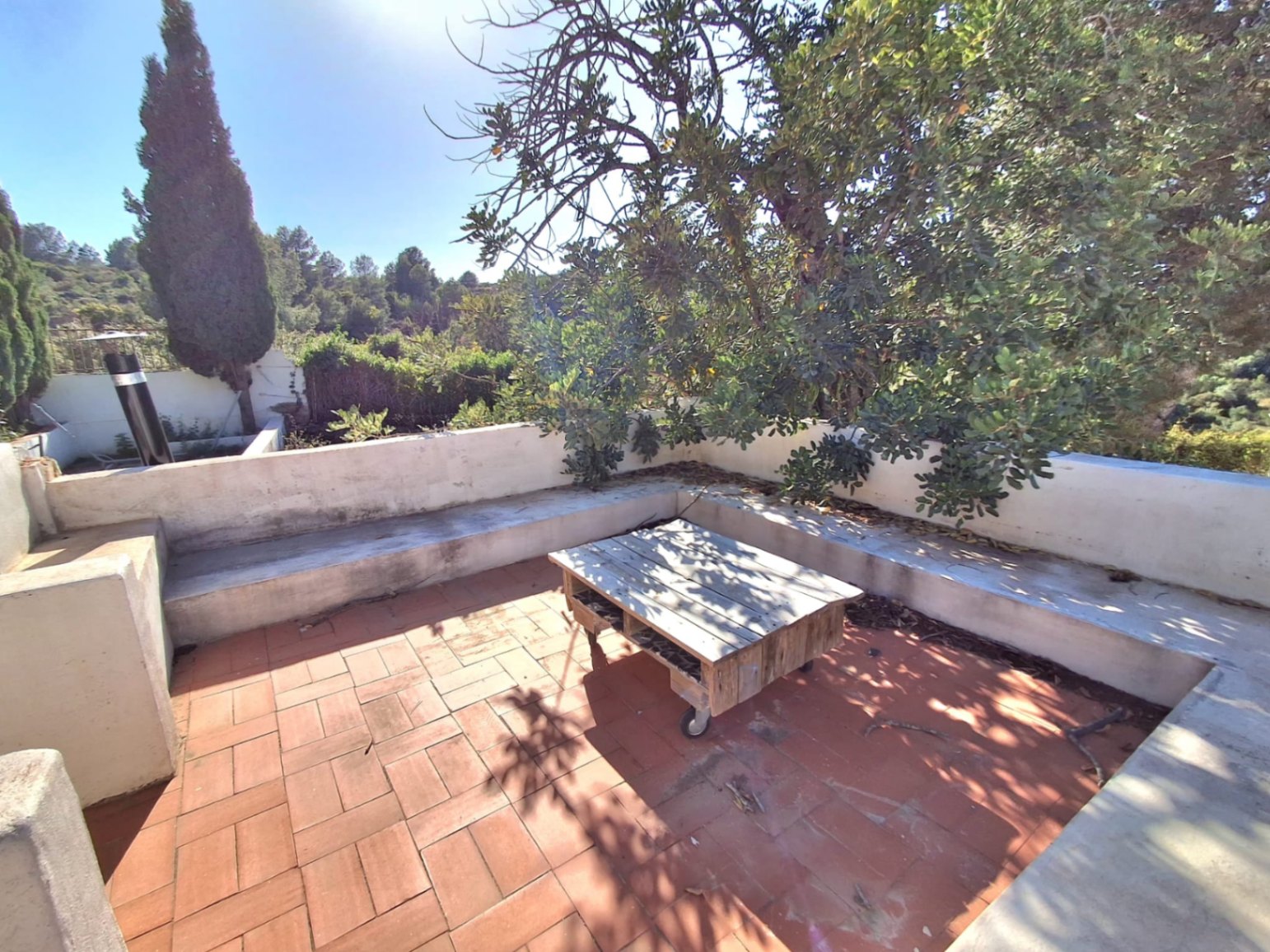 En alquiler, chalet con piscina en Montserrat (València), Urbanización Fuente-Manes.