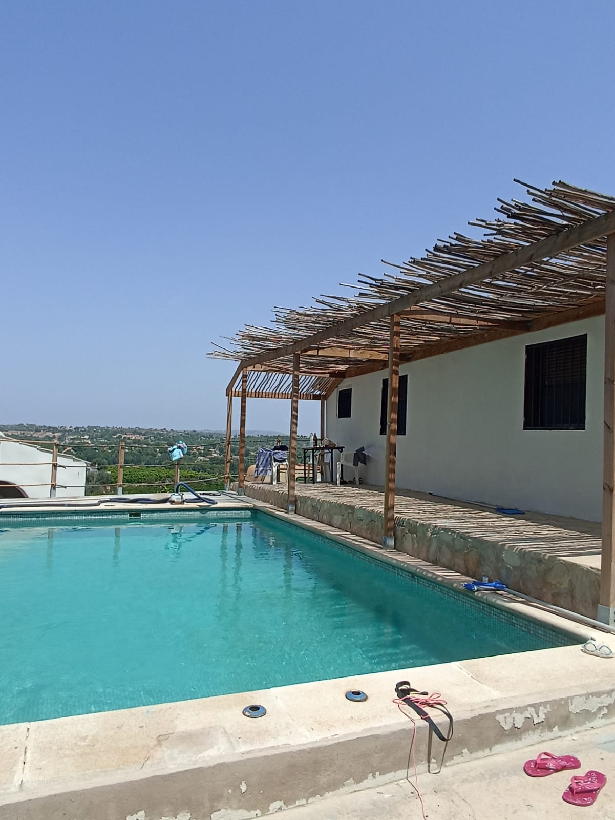 En alquiler, chalet con piscina en Montserrat (València), Urbanización Fuente-Manes.