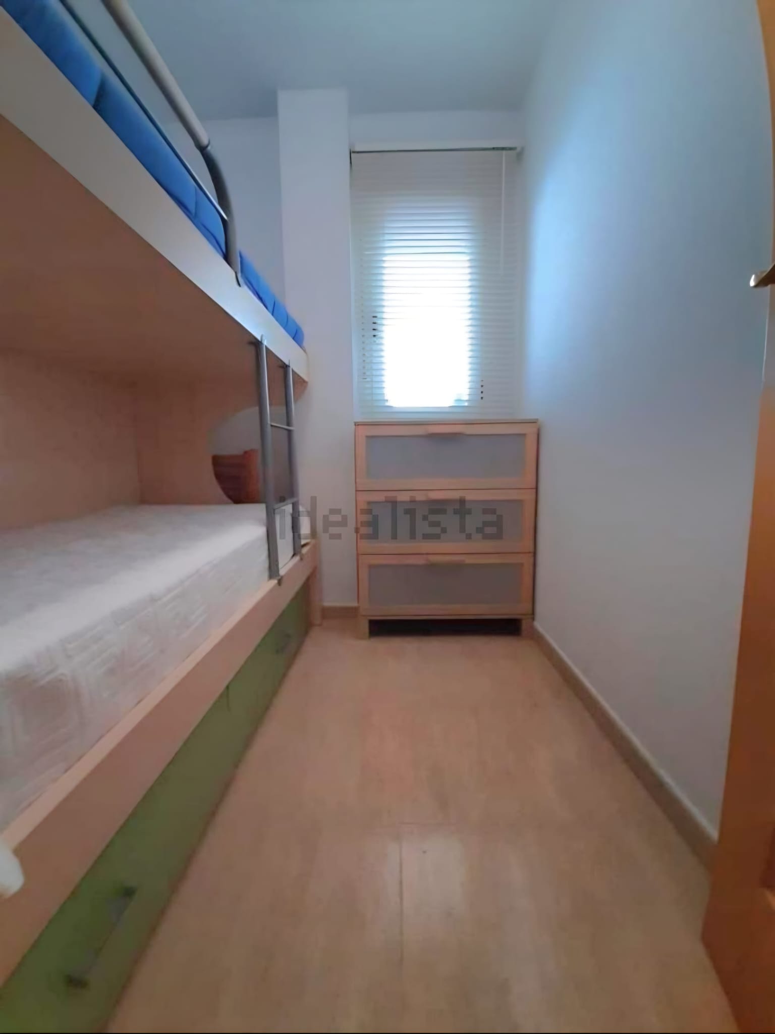 En alquiler, bonito apartamento con gran terraza y plaza de garaje en Mocofa_Castelló con plaza de garaje
