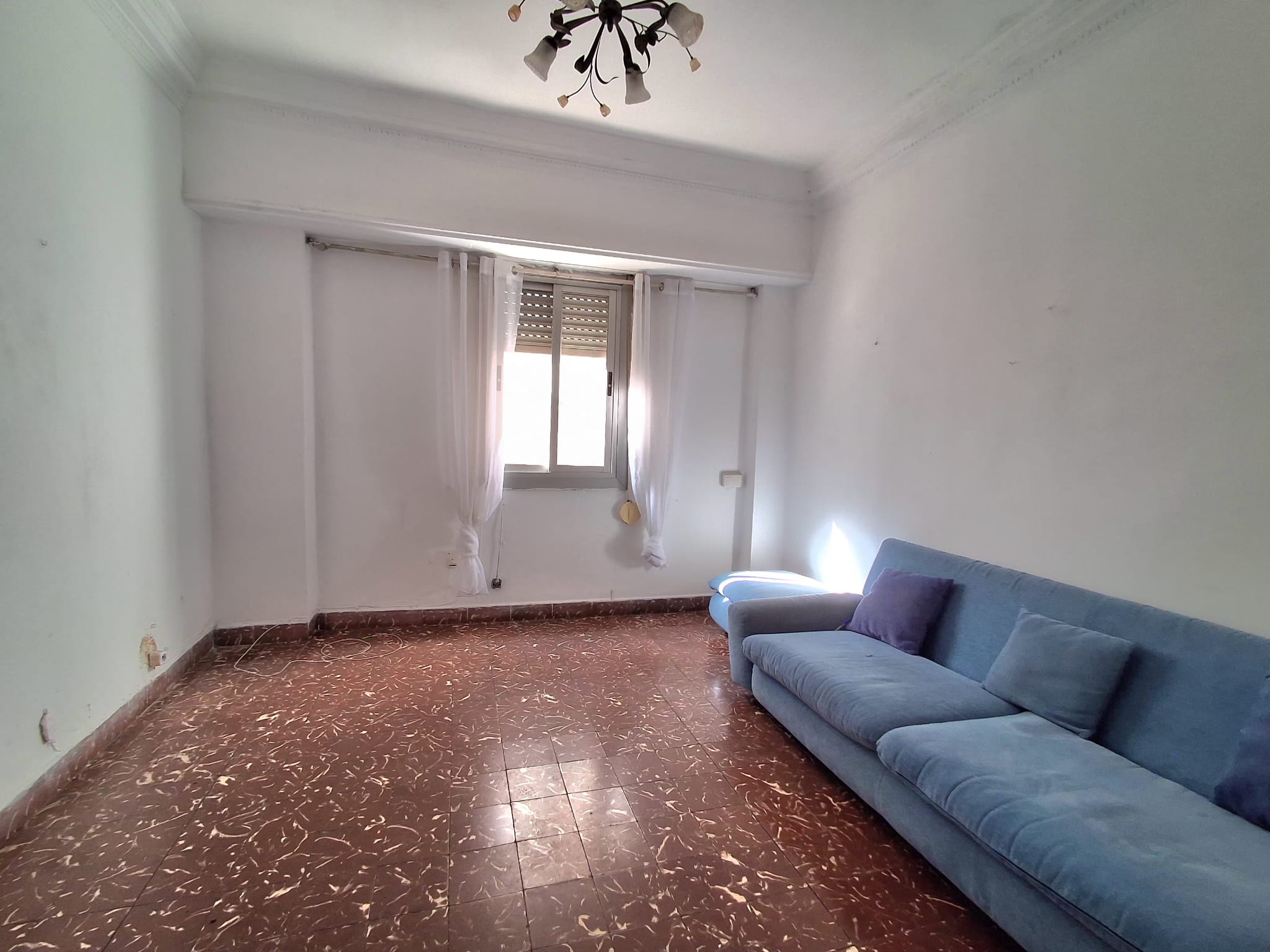 En Monteolivete, València, amplia y luminosa vivienda o con terraza !