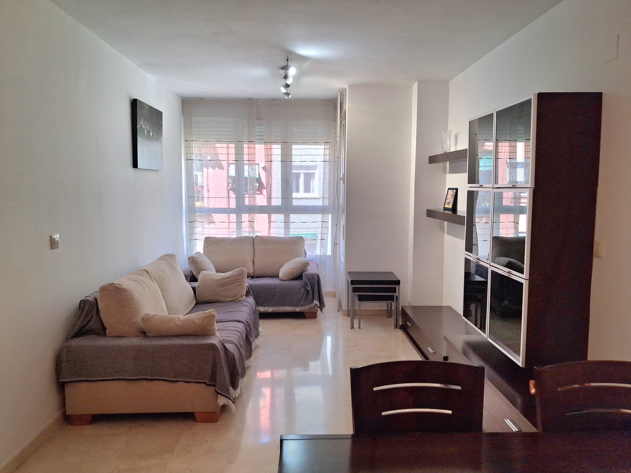 En alquiler! vivienda exterior con plaza de garaje junto a la Ciudad de las Ciencias, València.
