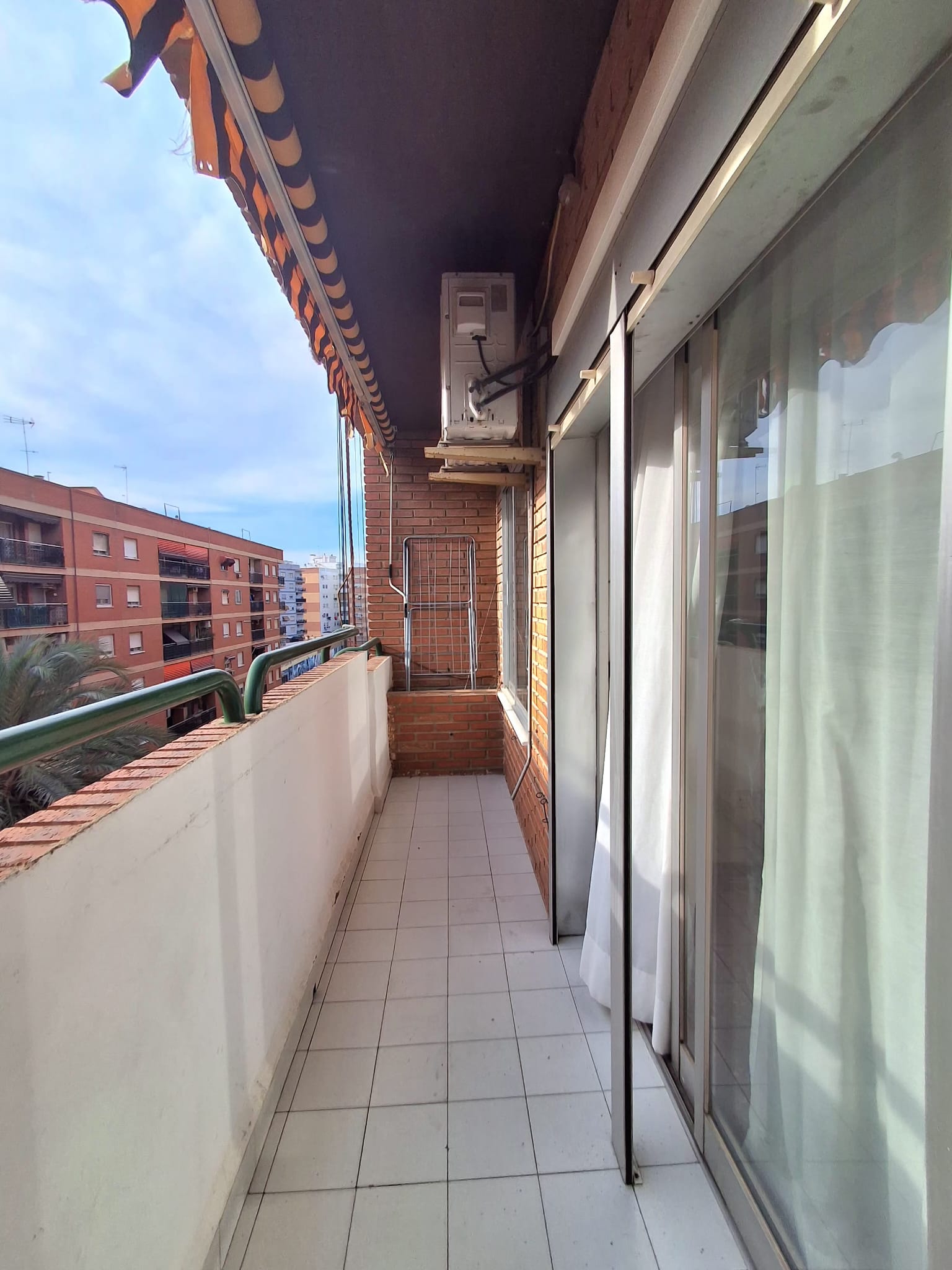 Amplia y luminosa  vivienda en Valencia_L´Hort de Senabre!