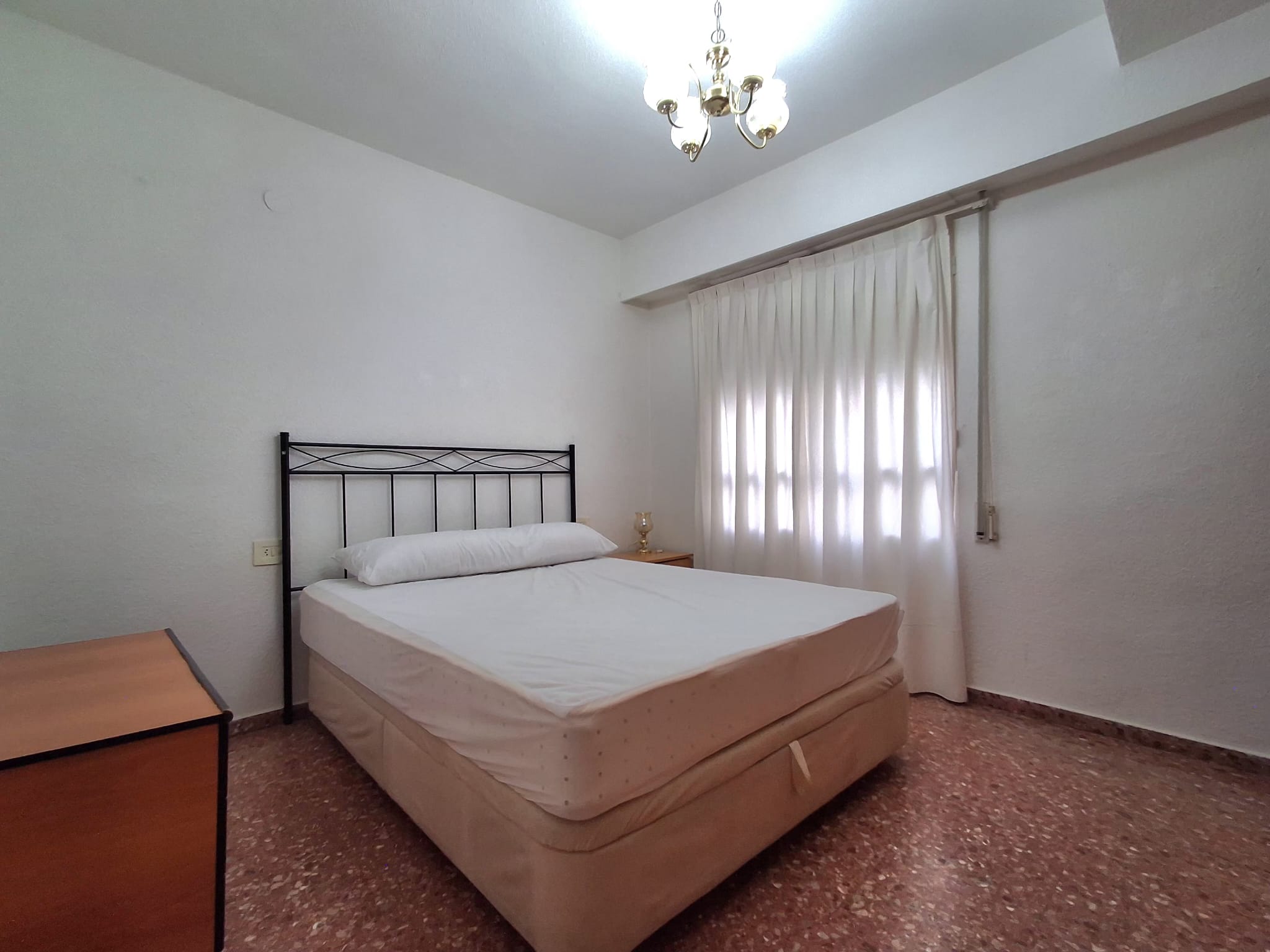 Amplia y luminosa  vivienda en Valencia_L´Hort de Senabre!