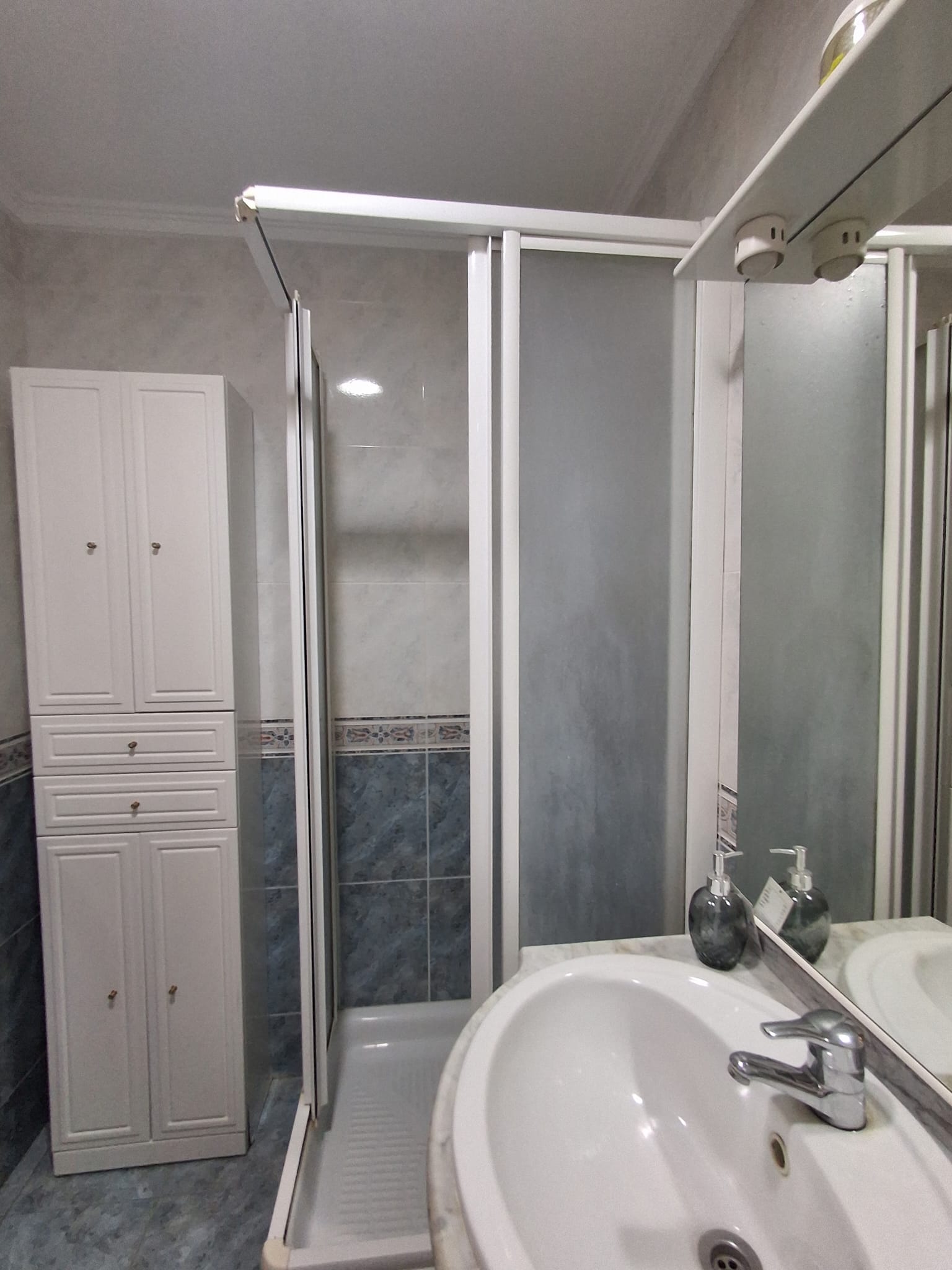 Amplia y luminosa  vivienda en Valencia_L´Hort de Senabre!
