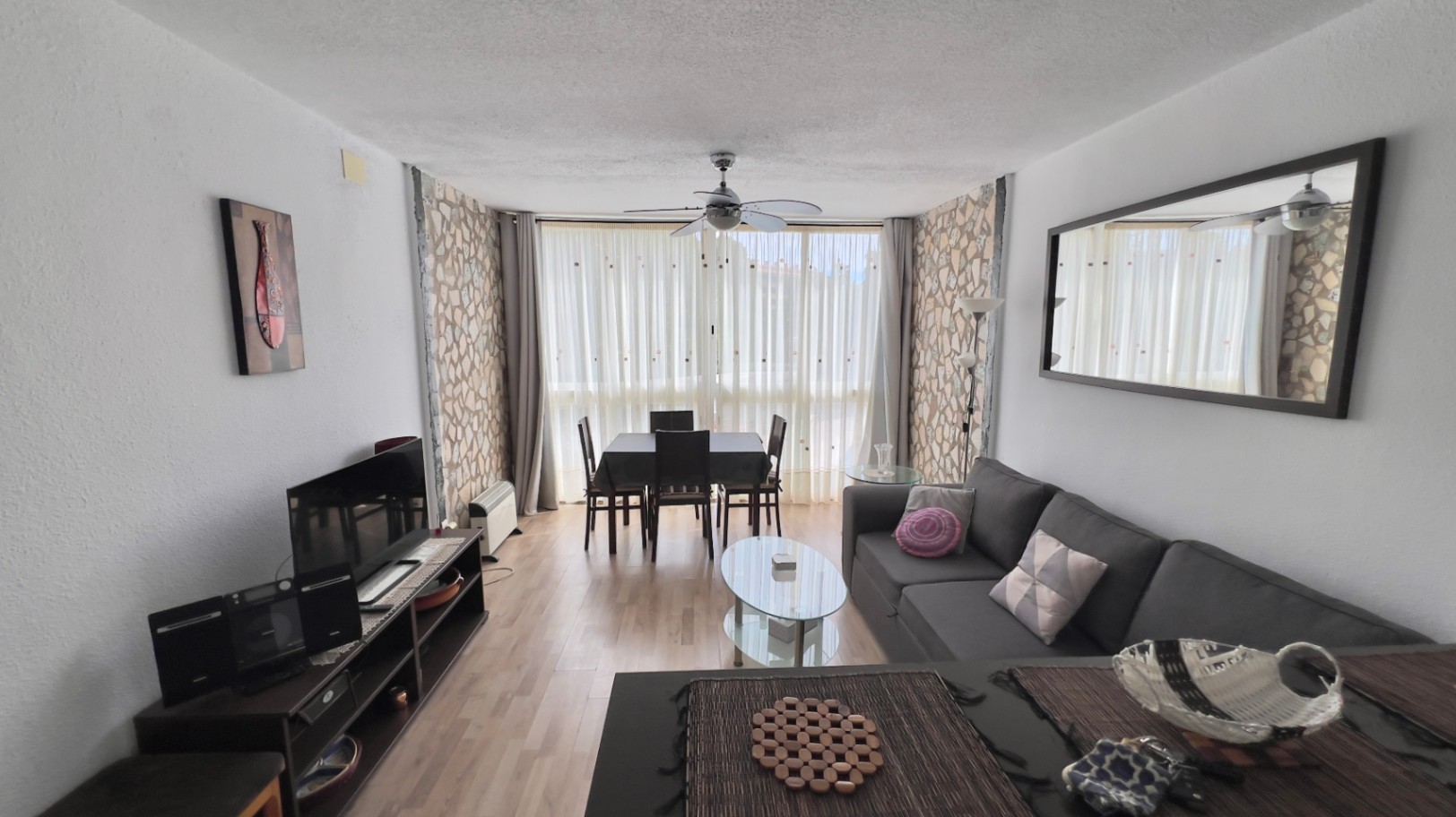 ESTUDIO EN L´ALBIR -L´Alfàs del PÍ, con piscina comunitaria.