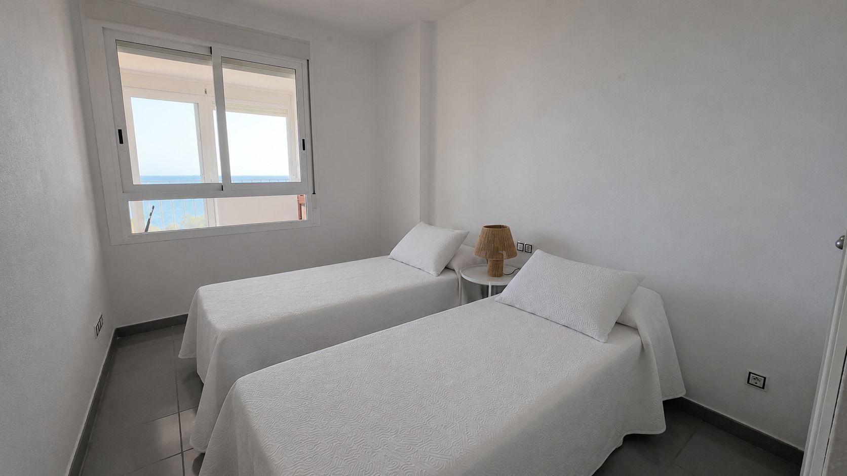 Precioso duplex con vistas al mar en Rincón de L´Oix Benidorm (Alicante)