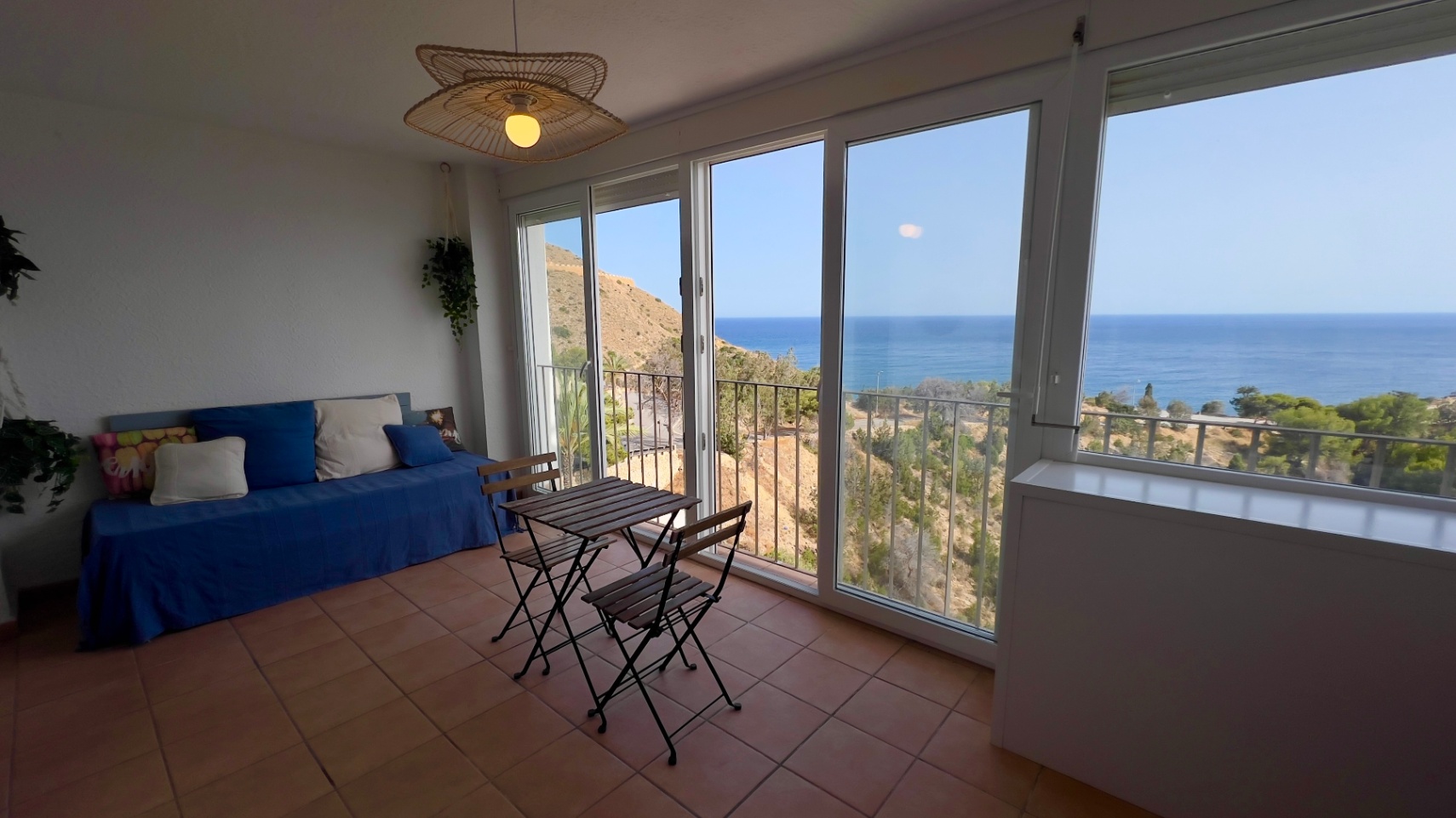 Precioso duplex con vistas al mar en Rincón de L´Oix Benidorm (Alicante)