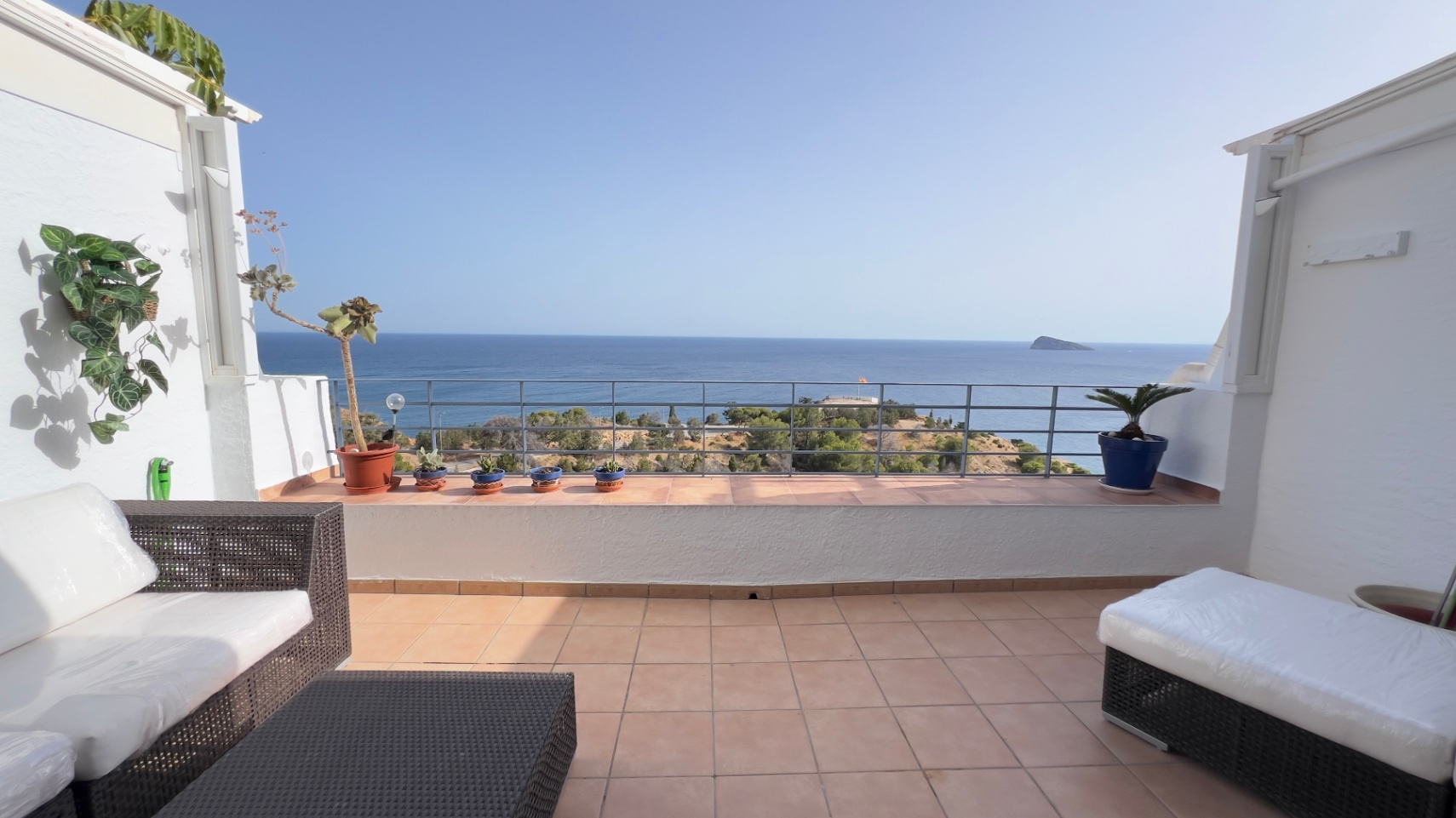 Precioso duplex con vistas al mar en Rincón de L´Oix Benidorm (Alicante)