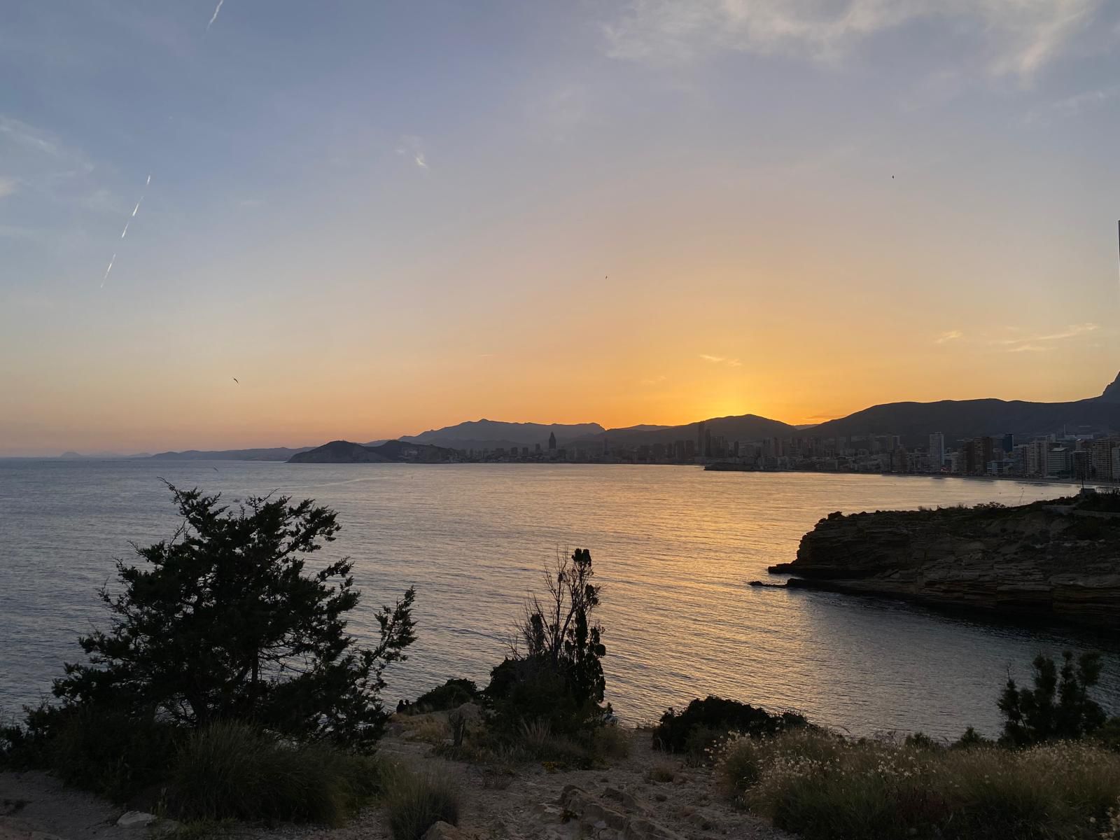 Precioso duplex con vistas al mar en Rincón de L´Oix Benidorm (Alicante)