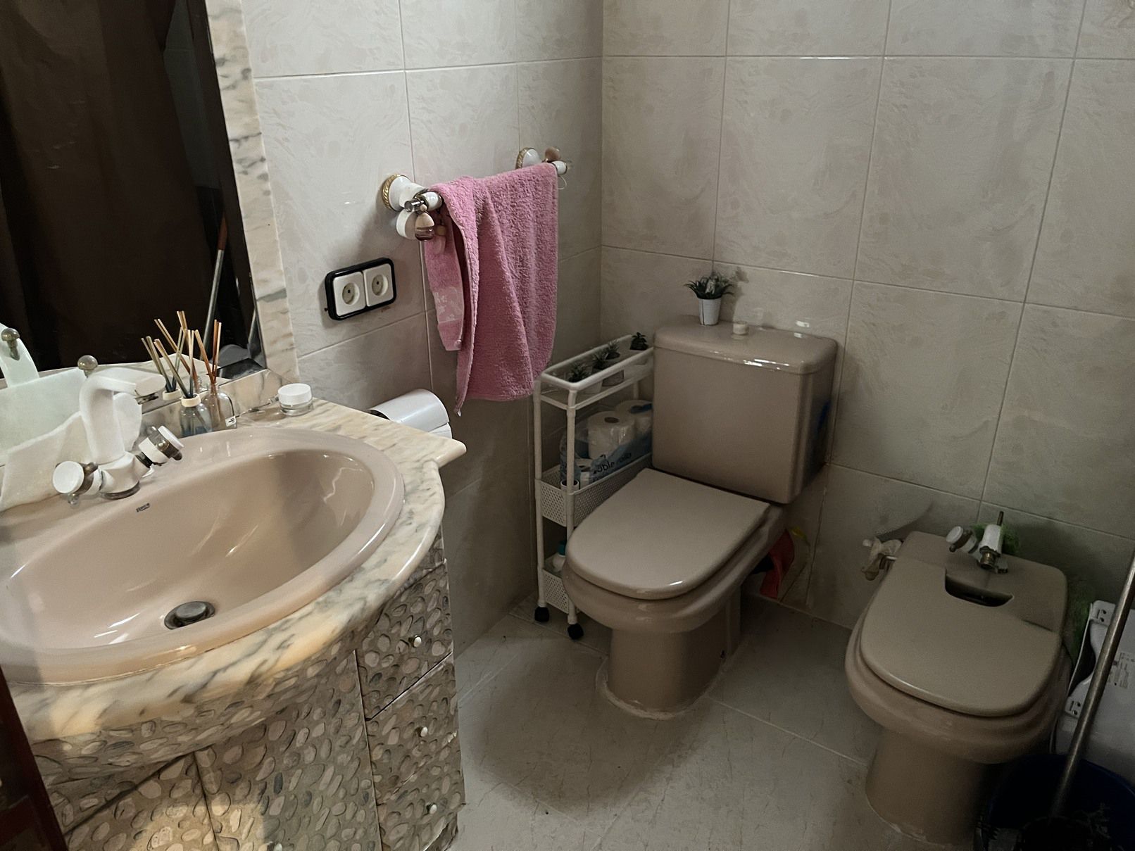 Vivienda en venta en el barrio de Ayora de  València.