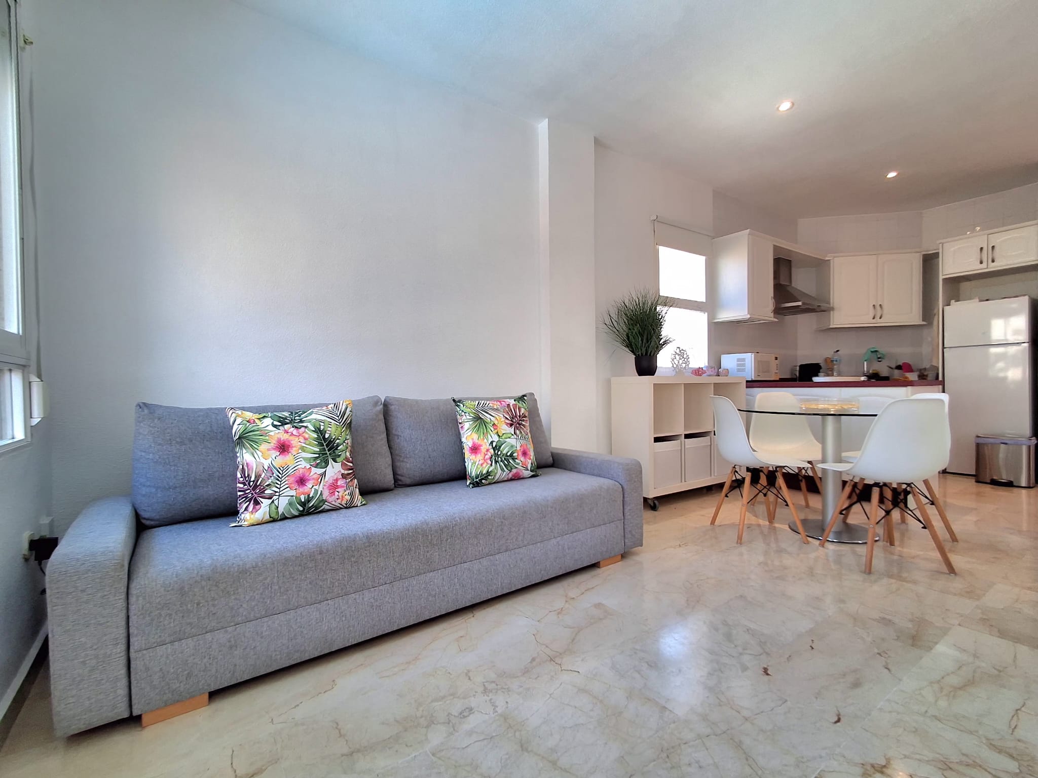 Céntrico y bonito apartamento en El Albir- L´Alfàs del Pí, a escasos pasos del mar!!! Alicante.