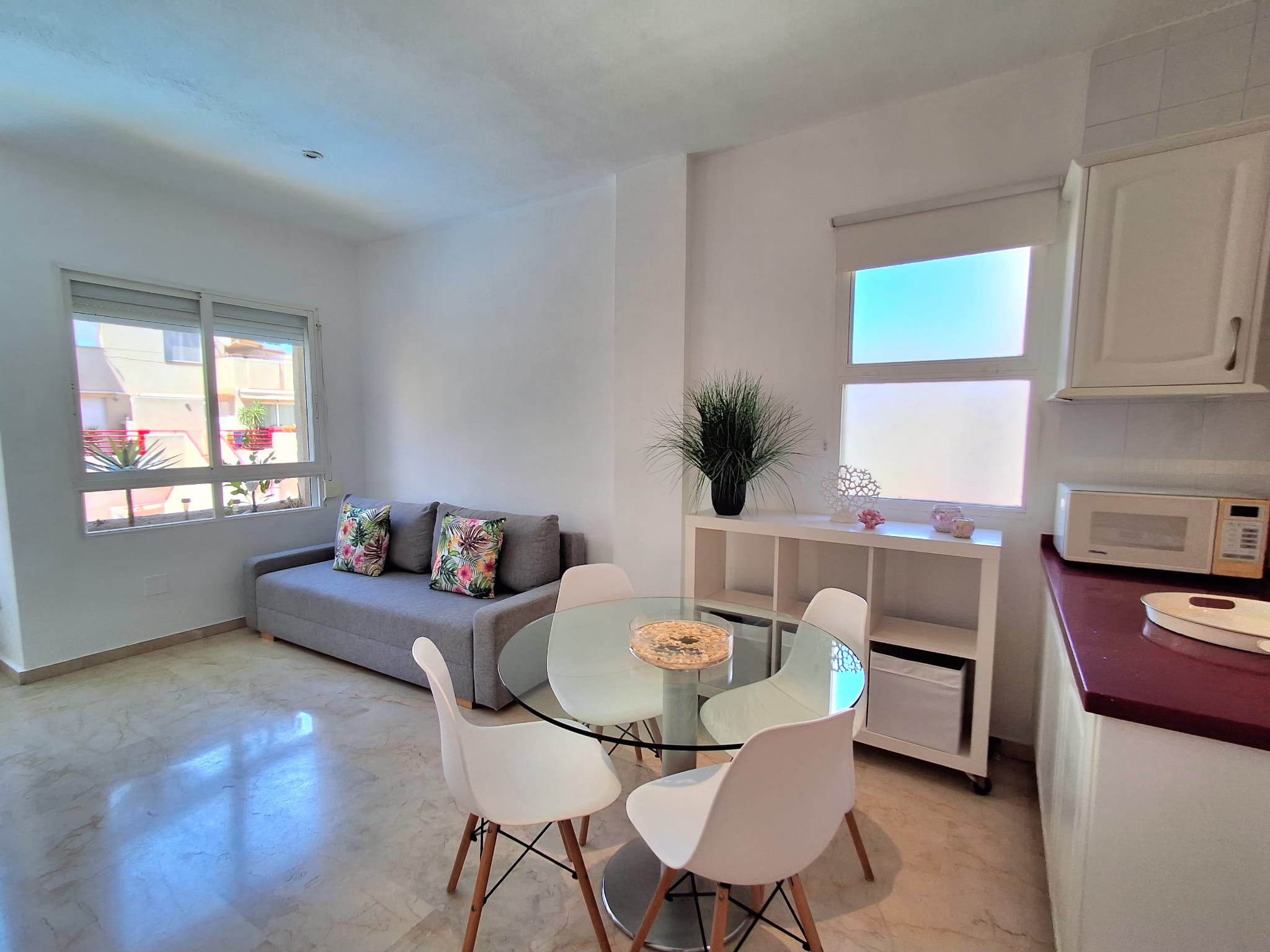 Céntrico y bonito apartamento en El Albir- L´Alfàs del Pí, a escasos pasos del mar!!! Alicante.
