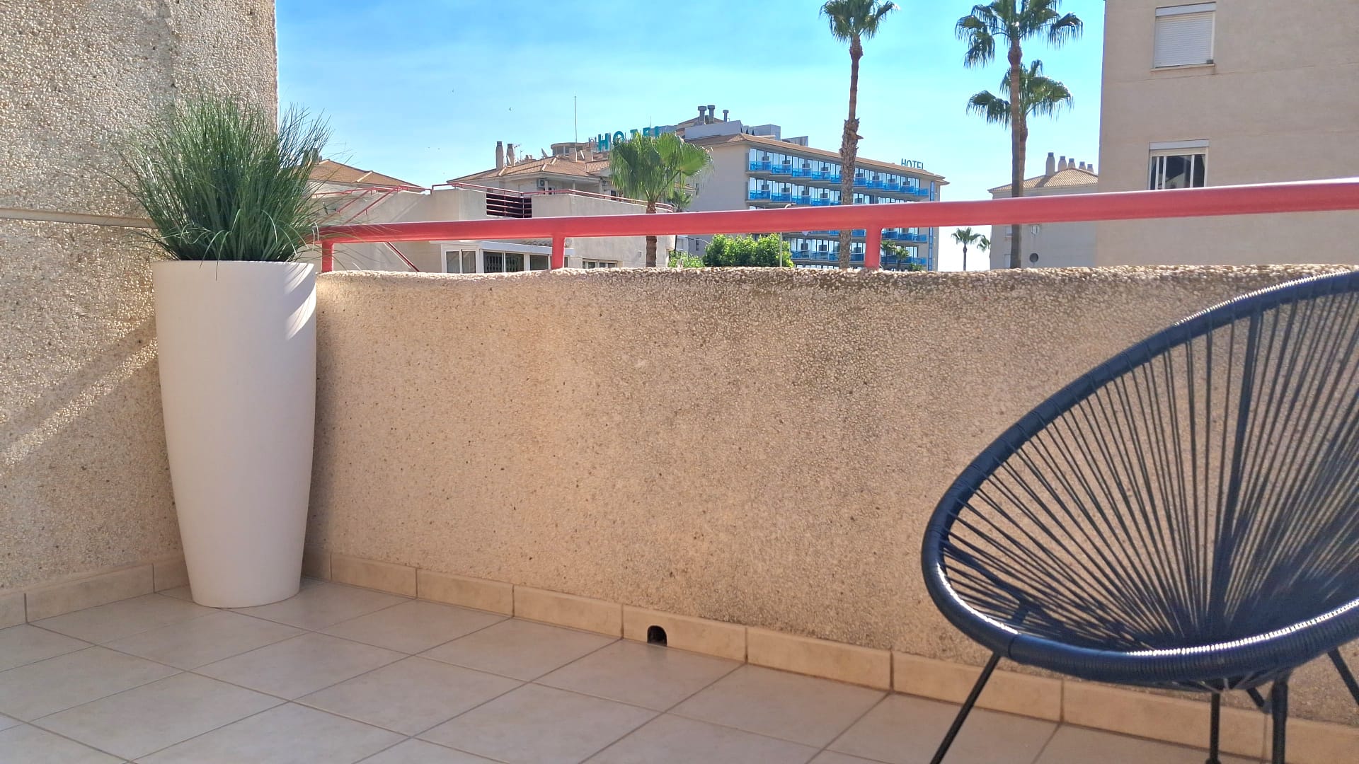 Céntrico y bonito apartamento en El Albir- L´Alfàs del Pí, a escasos pasos del mar!!! Alicante.