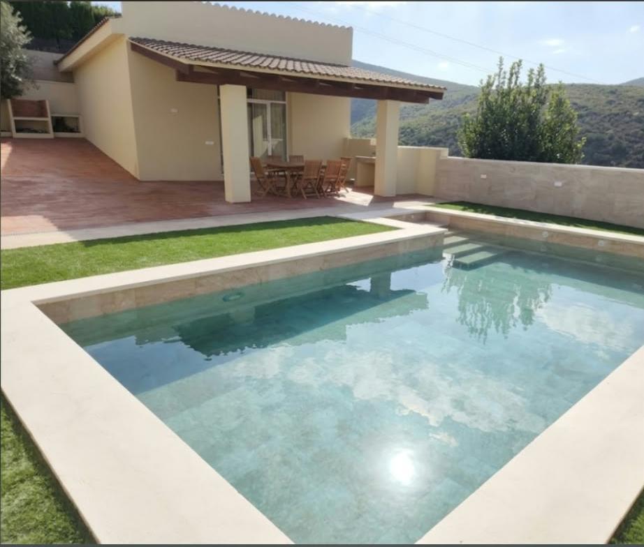 Bonita villa en Altury_Turís València!