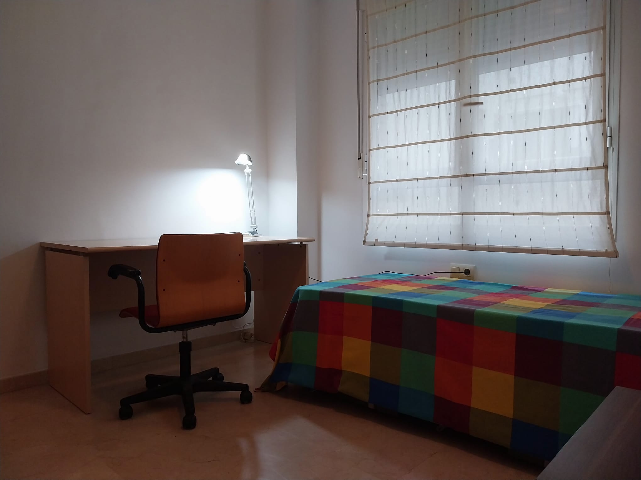 En alquiler! vivienda exterior con plaza de garaje junto a la Ciudad de las Ciencias, València.