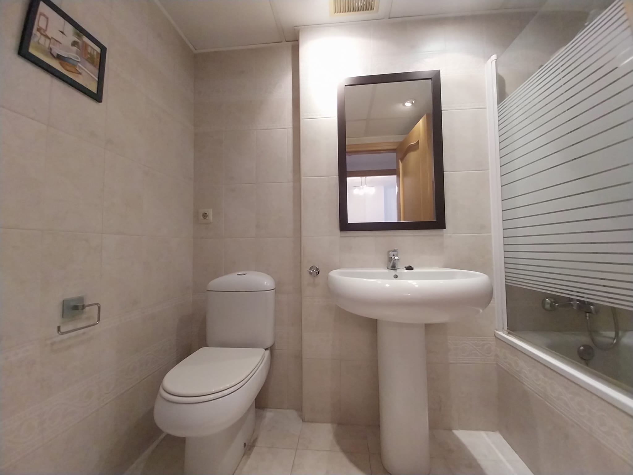 En alquiler! vivienda exterior con plaza de garaje junto a la Ciudad de las Ciencias, València.