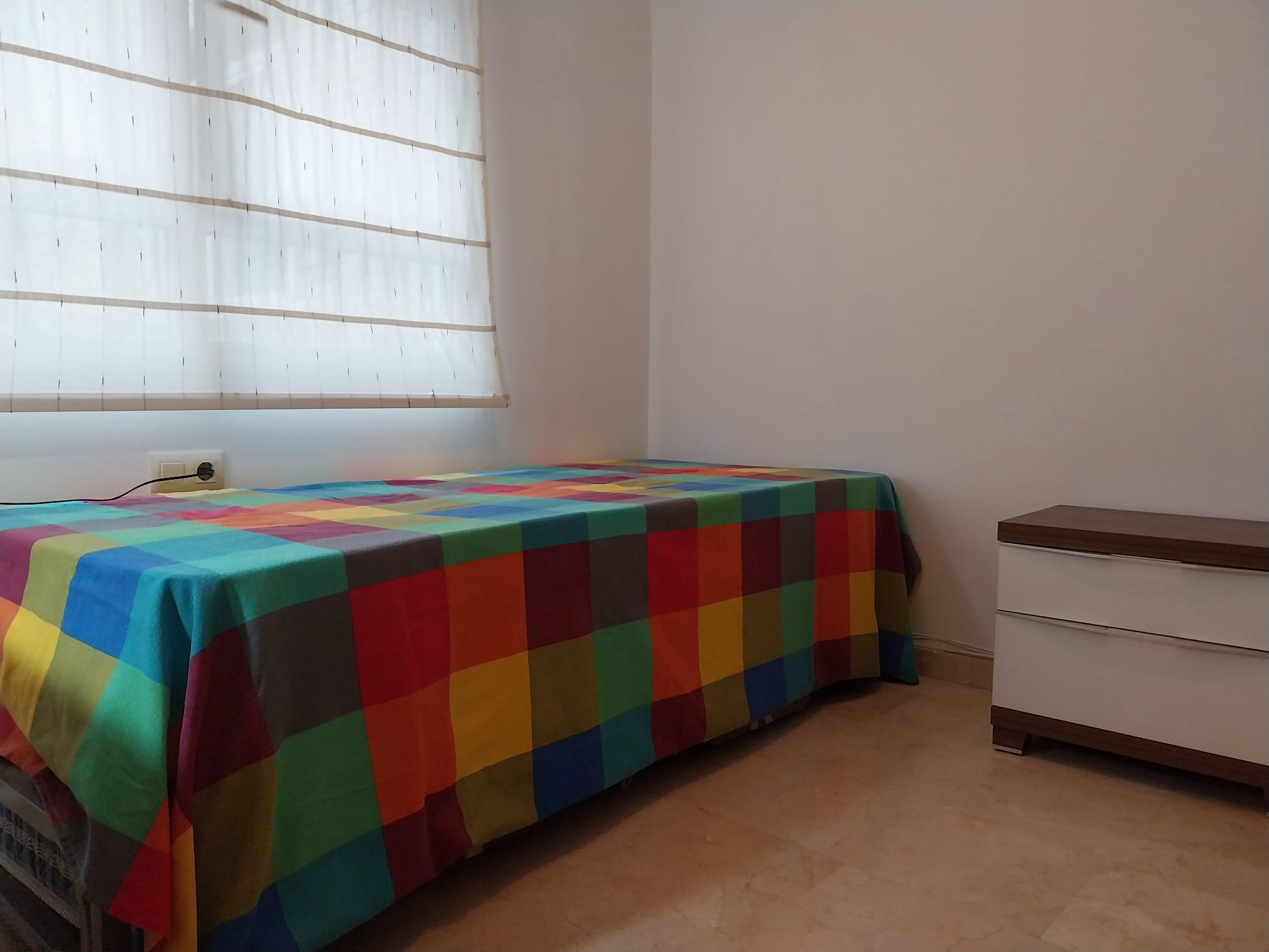 En alquiler! vivienda exterior con plaza de garaje junto a la Ciudad de las Ciencias, València.