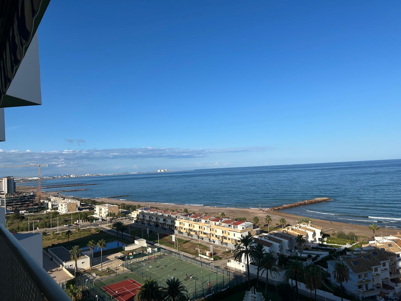  Amplio apartamento en primera línea de playa con plaza de garaje! El Puig de Santa María (Valencia)