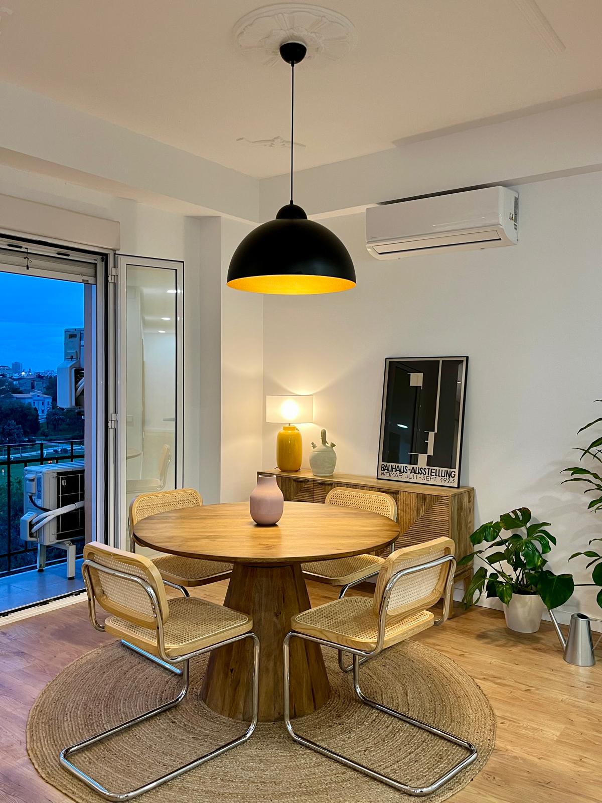 En alquiler, vivienda con bonitas vistas frente a las Torres de Serranos. València.