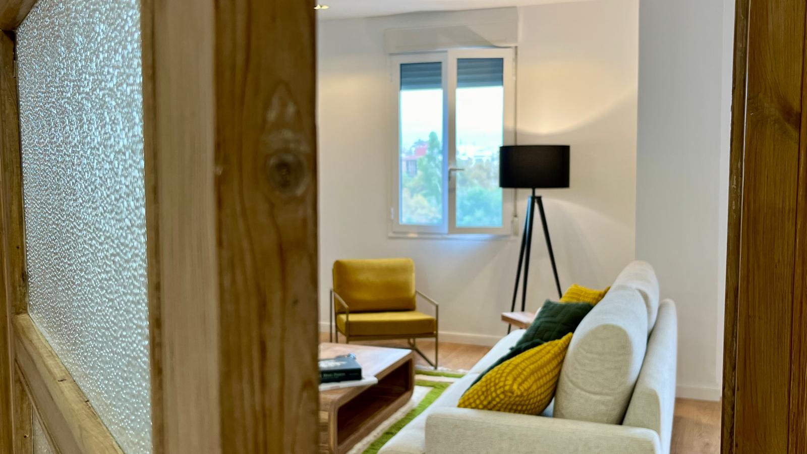 En alquiler, vivienda con bonitas vistas frente a las Torres de Serranos. València.