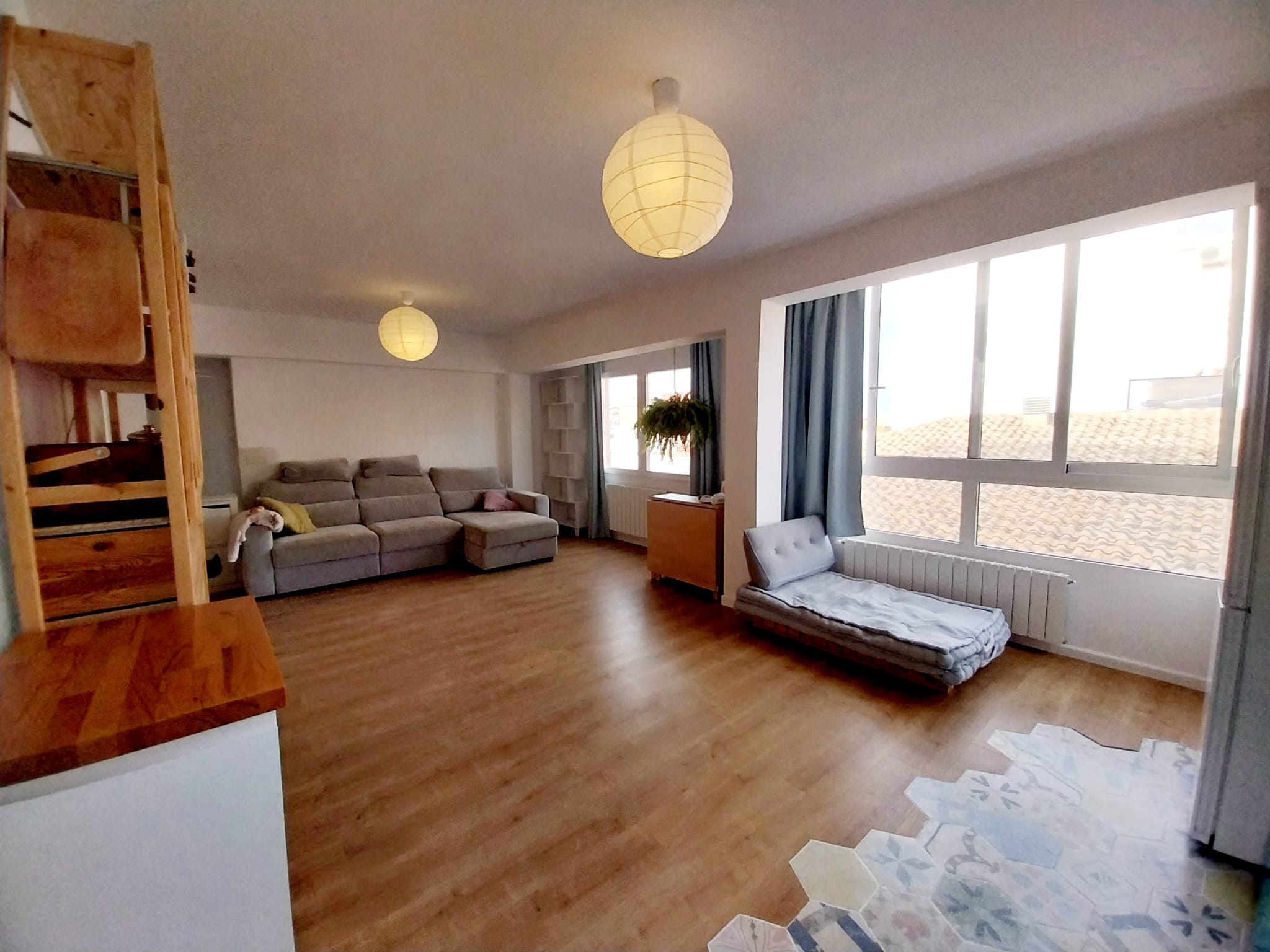 À louer, fantastique appartement en extérieur à El Cabanyal, Valence.