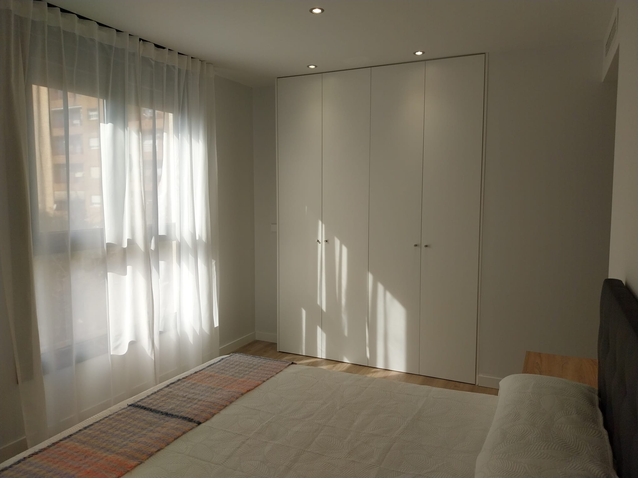 En alquiler, bonito piso a estrenar en Nou Safranar, Valencia.