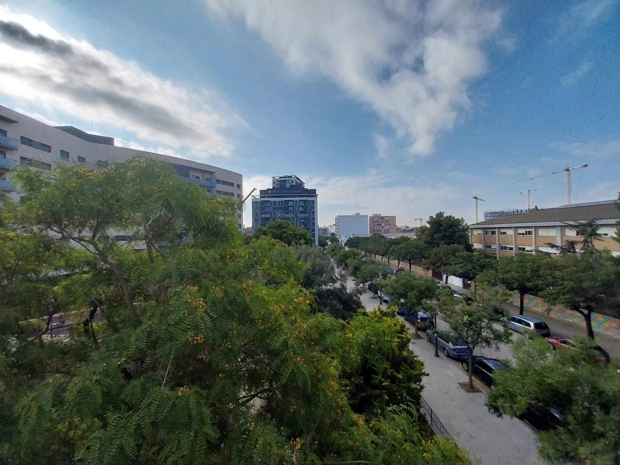En alquiler, bonito piso a estrenar en Nou Safranar, Valencia.