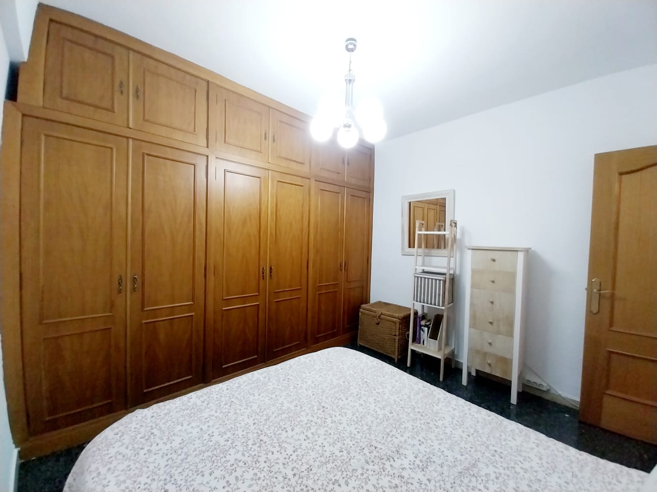 En alquiler! El Carmen València. Vivienda amplia y céntrica!