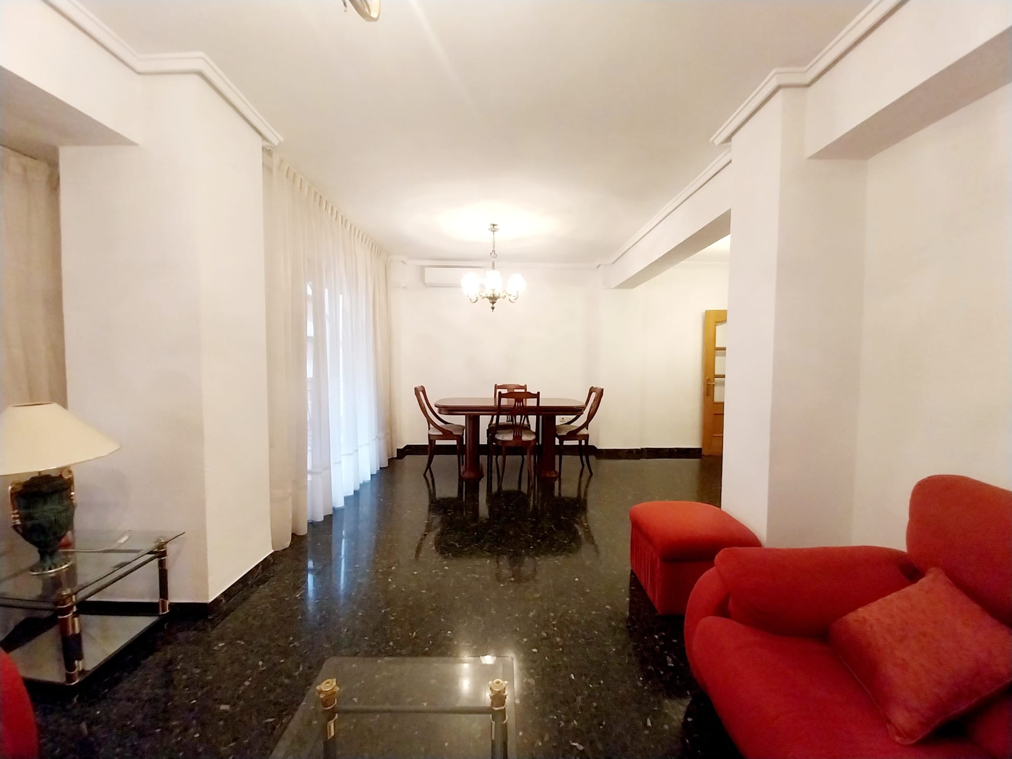 En alquiler! El Carmen València. Vivienda amplia y céntrica!